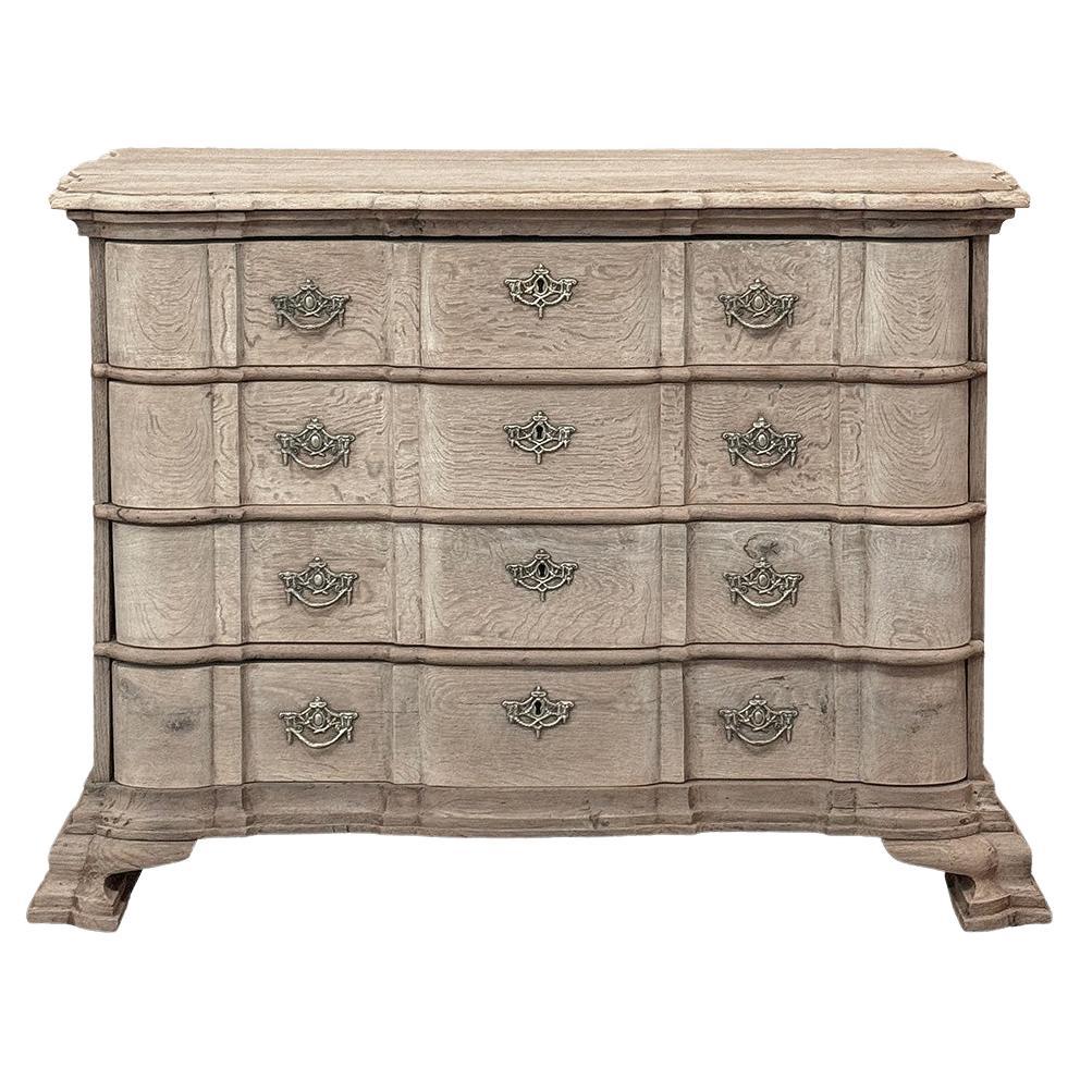 Commode à rayures du 19e siècle de style colonial hollandais en vente