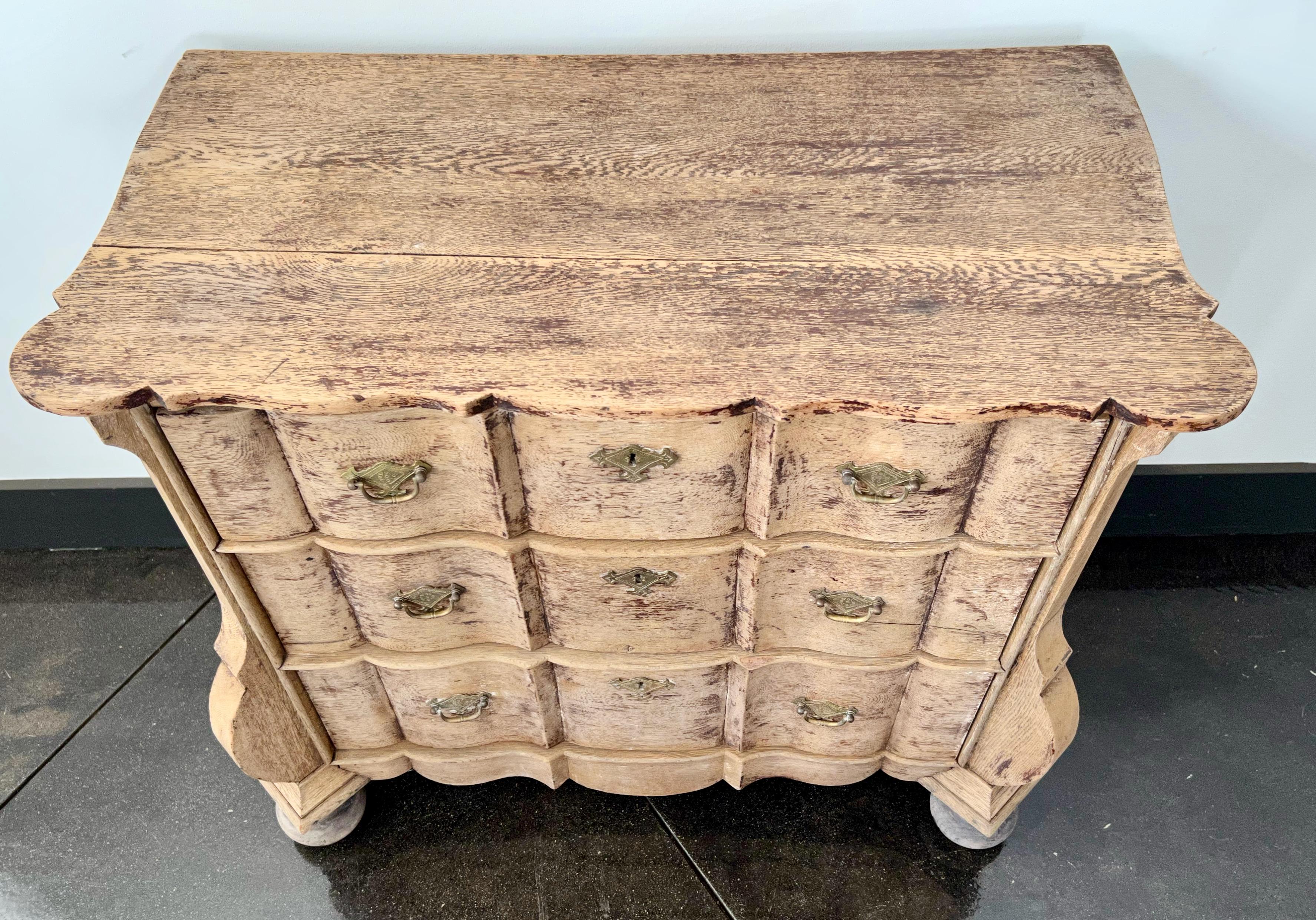 19th Century Dutch Commode For Sale 6