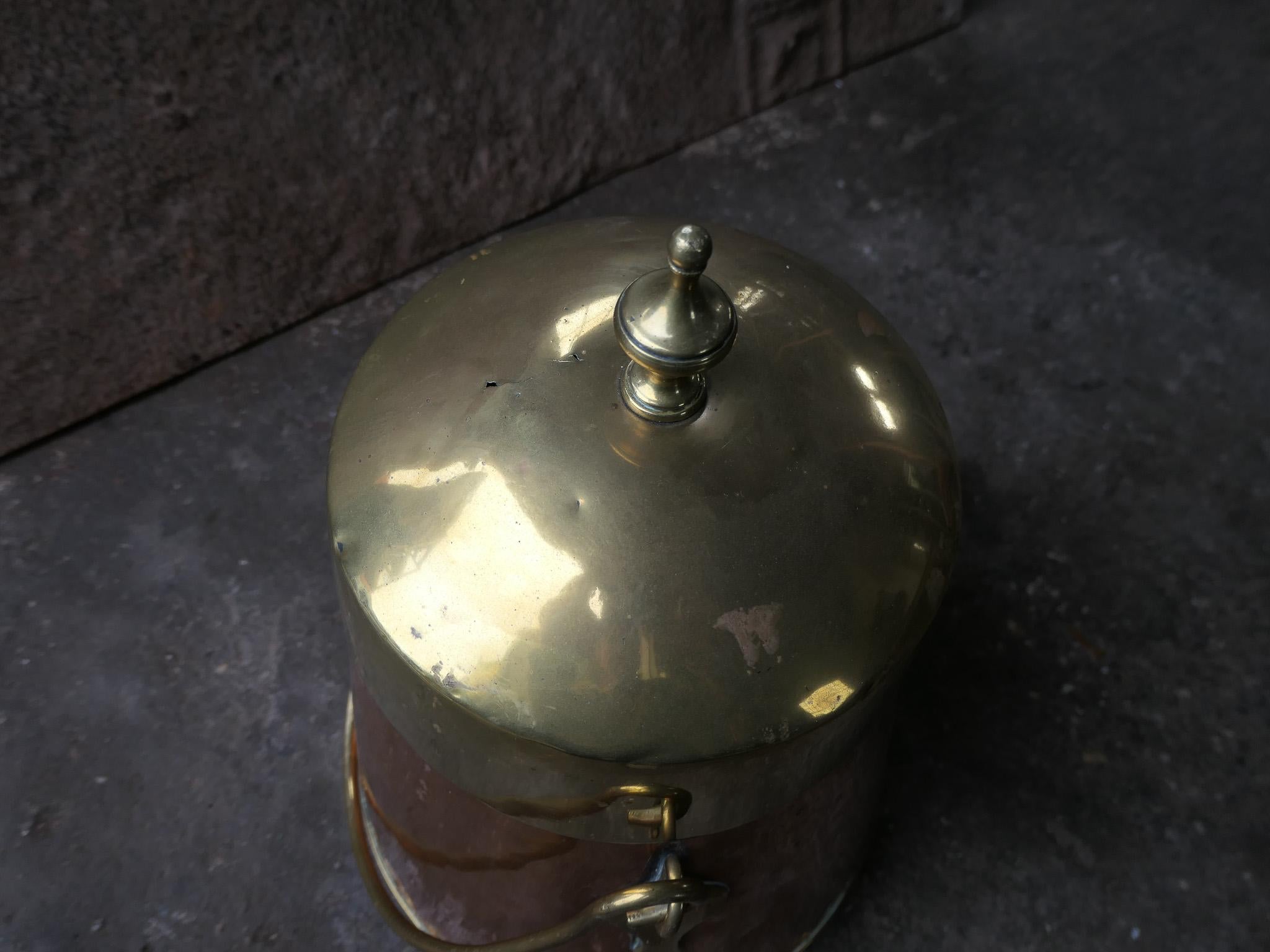 Doofpot hollandais en cuivre et laiton du 19e siècle en vente 4
