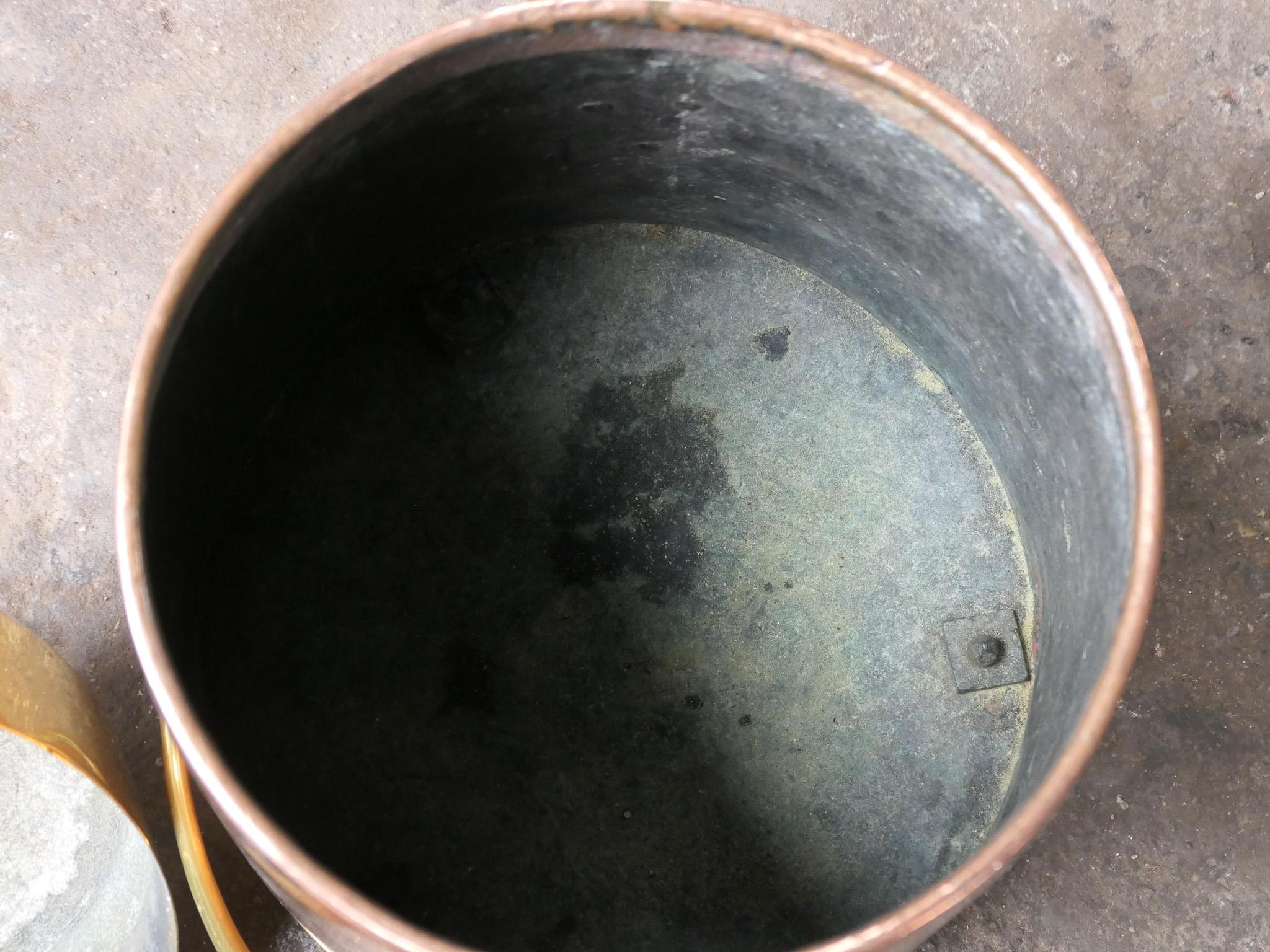 19th Century Dutch Copper and Brass Doofpot For Sale 9