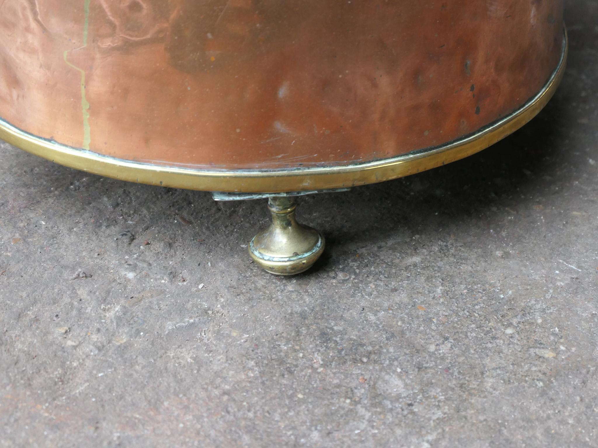 19th Century Dutch Copper and Brass Doofpot For Sale 4