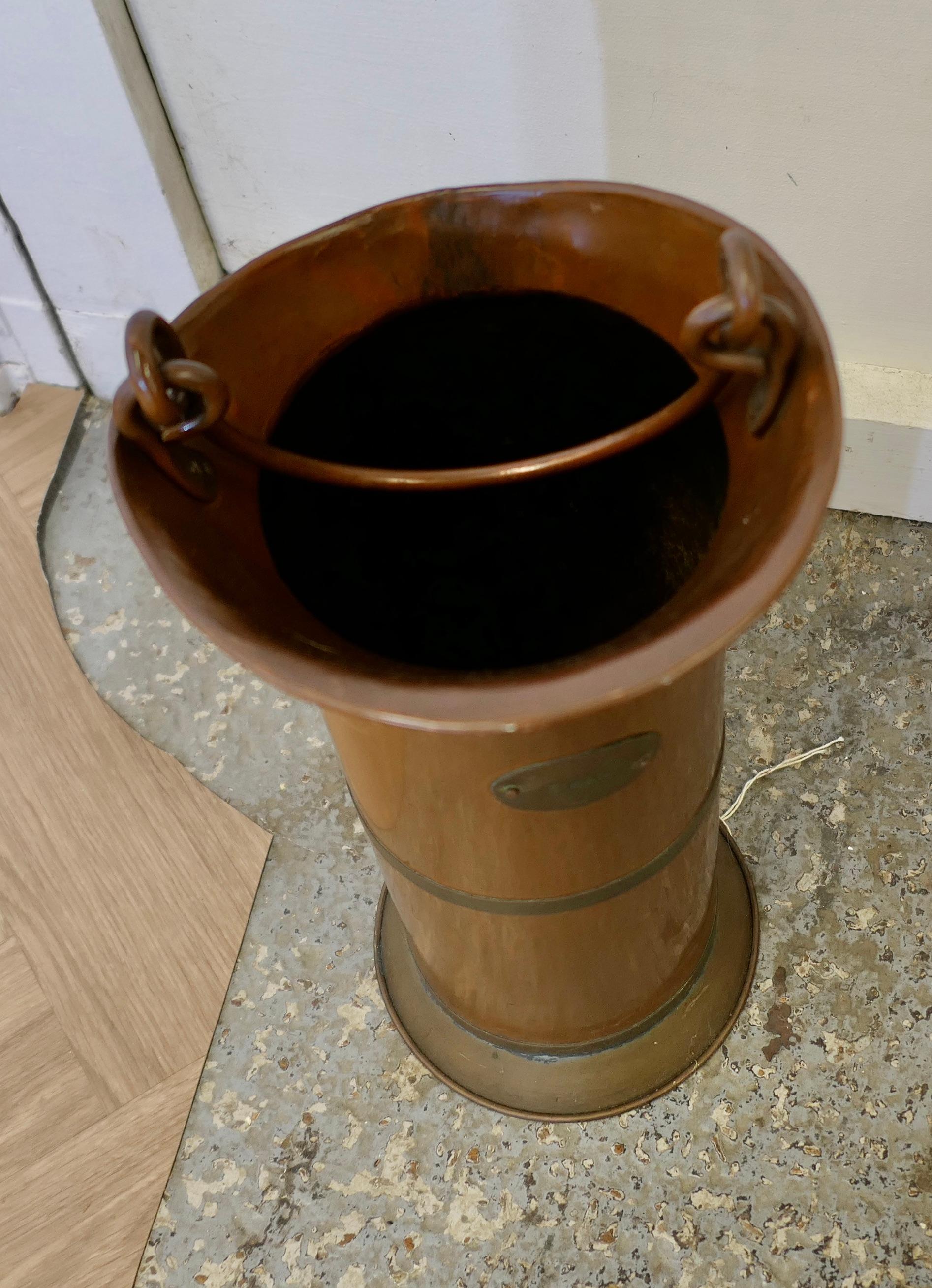 Industrial 19th Century Dutch Copper Oil Can   19th Century Dutch Copper Oil Can or Kan For Sale
