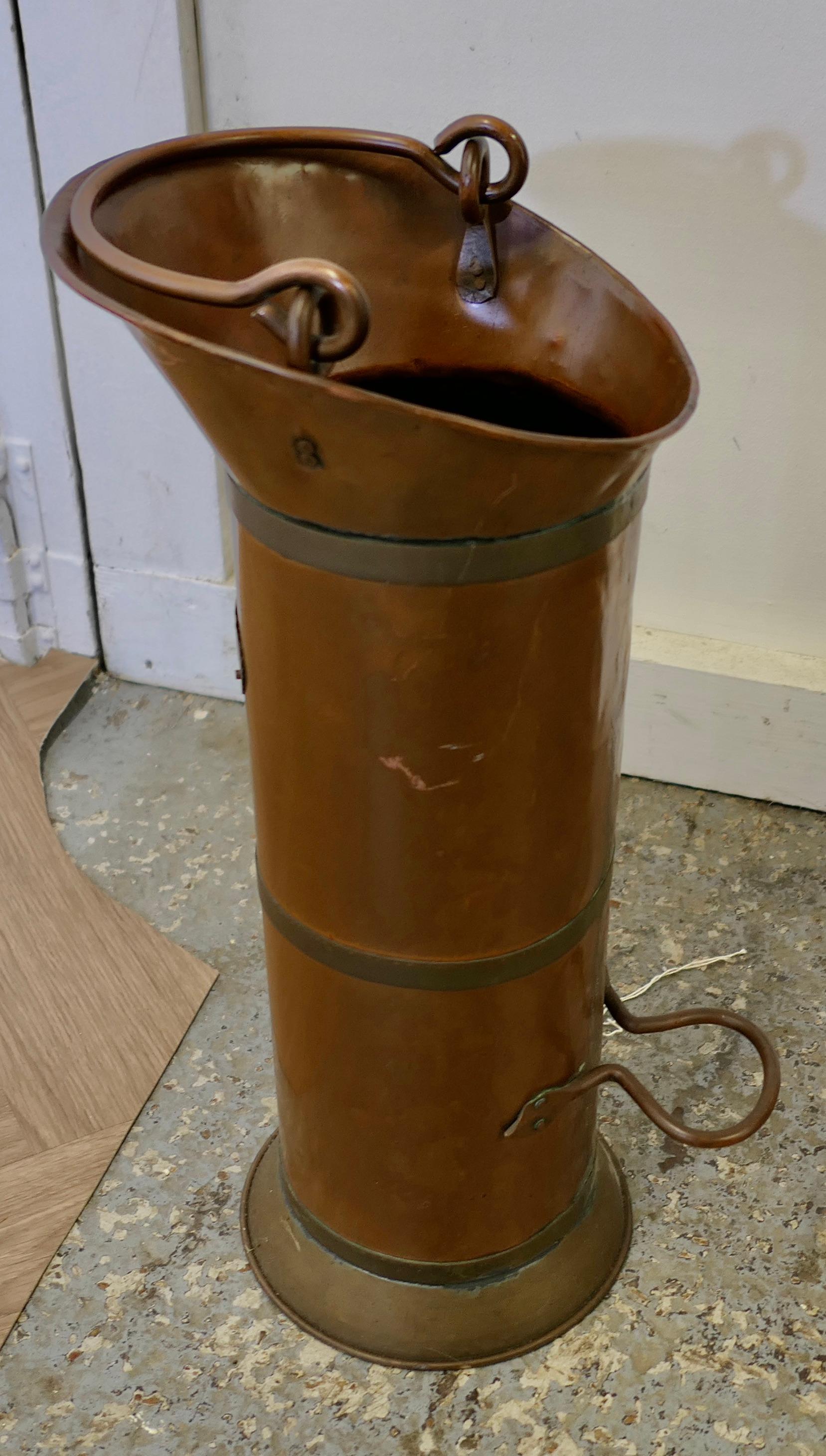 19th Century Dutch Copper Oil Can   19th Century Dutch Copper Oil Can or Kan For Sale 2