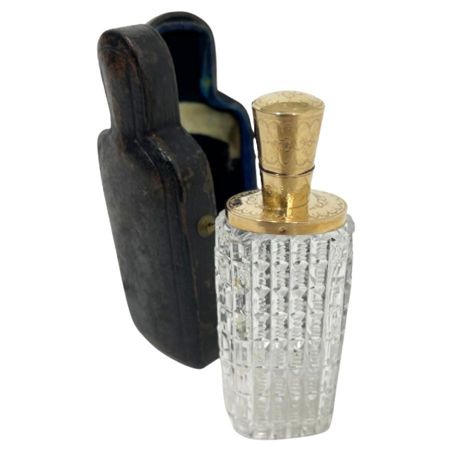 Flacon de parfum ou de parfum en cristal néerlandais et or 14 carats du 19ème siècle