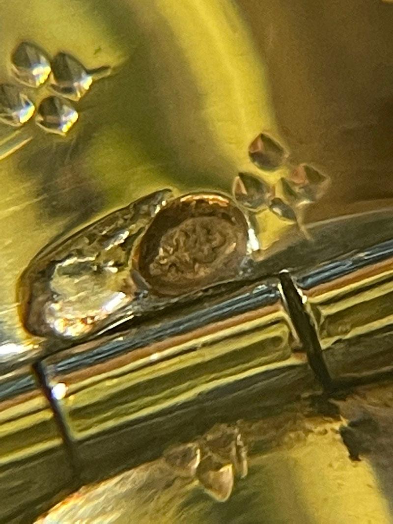 Bottiglia di cristallo e oro 14carati olandese del XIX secolo per profumi o fragranze in vendita 5