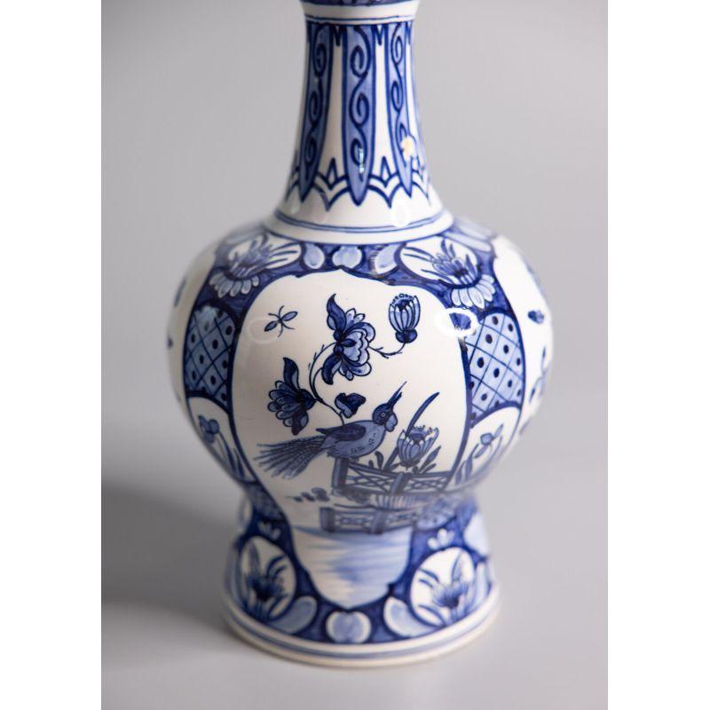 19th Century Dutch Delft Faience Bird Floral Knobble Vase For Sale 2