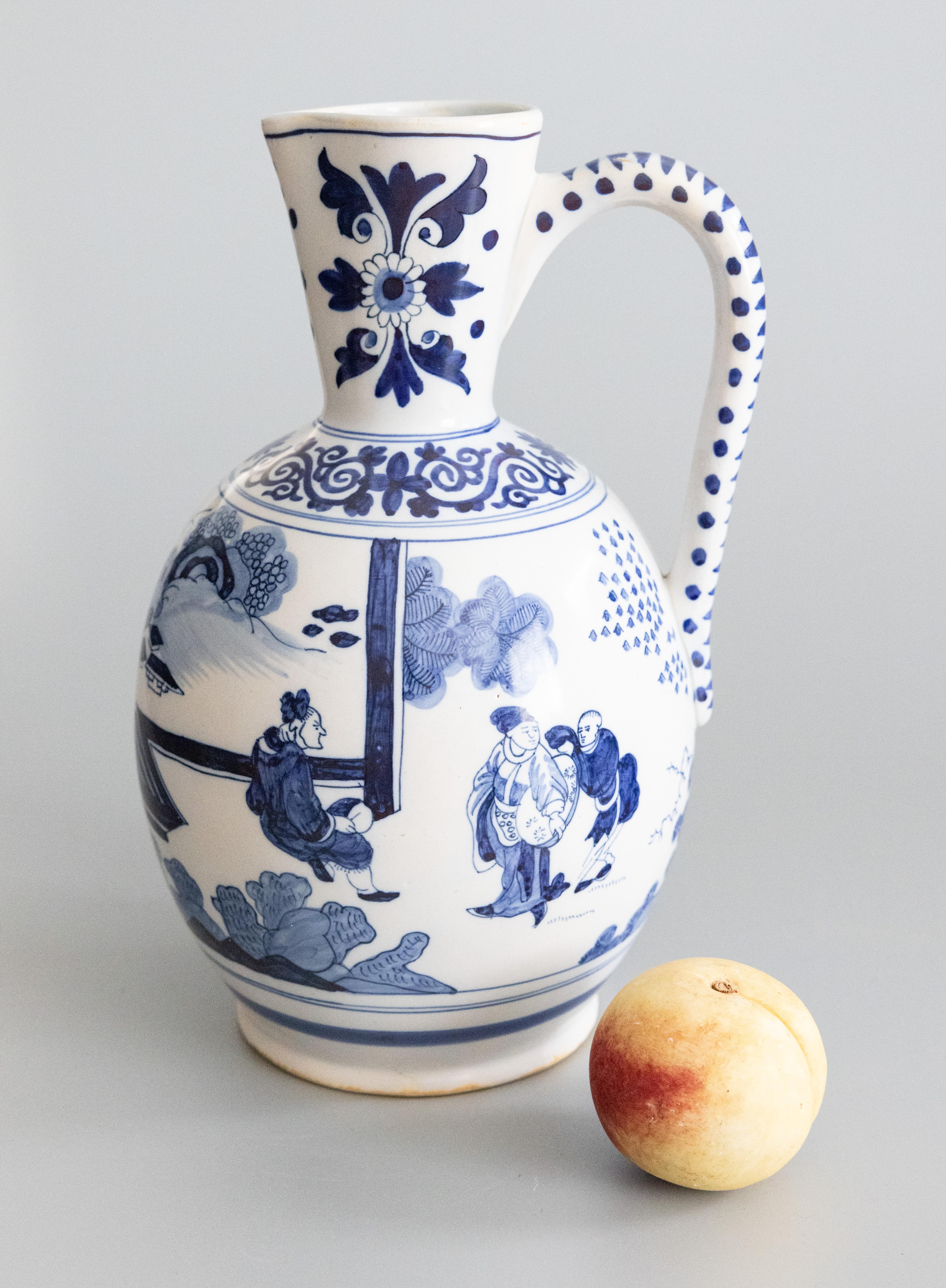 19th Century Dutch Delft Faience Chinoiserie Pitcher Ewer With Figures In Good Condition For Sale In Pearland, TX