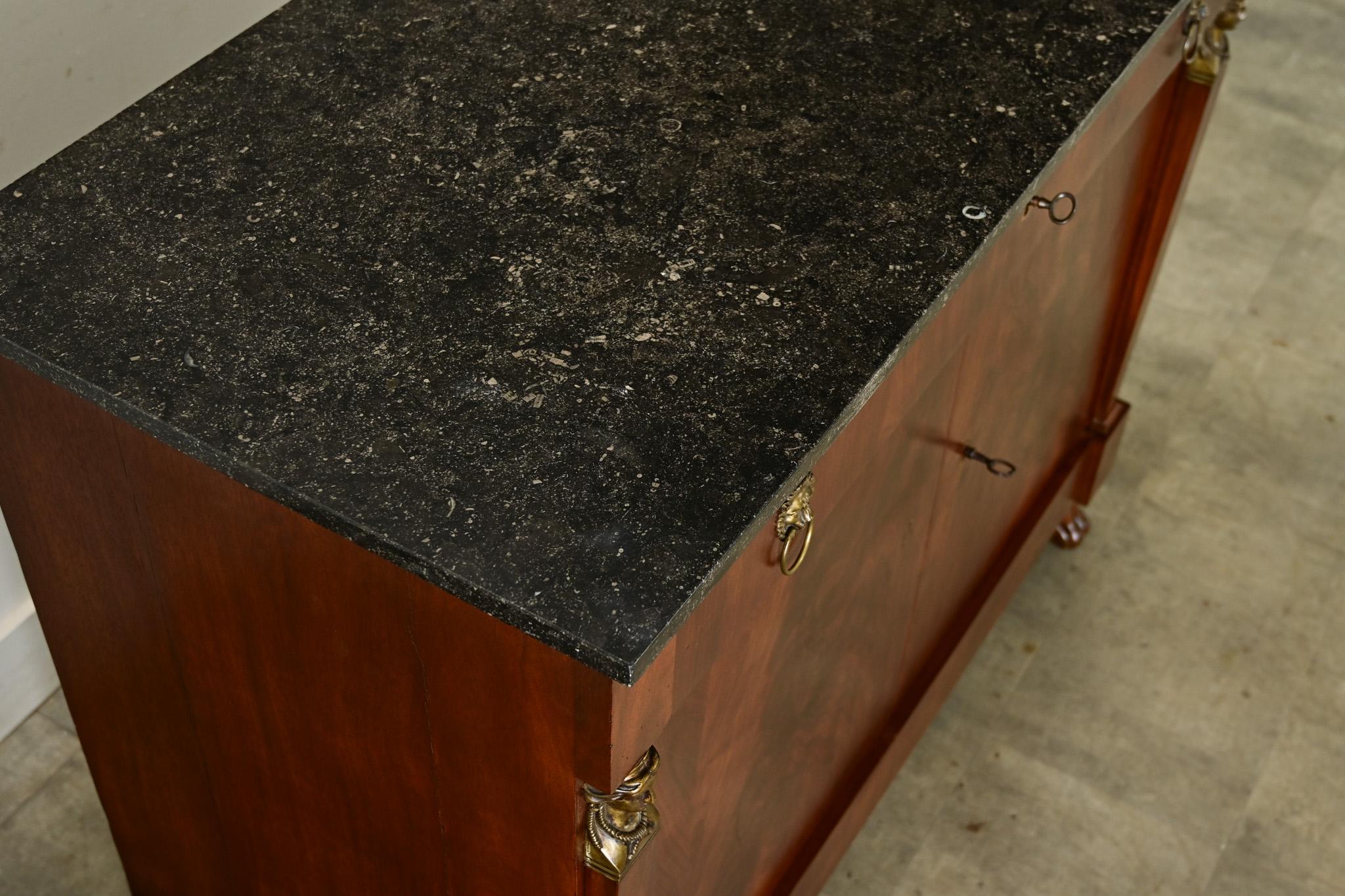 Ottone Buffet Impero olandese del XIX secolo in vendita