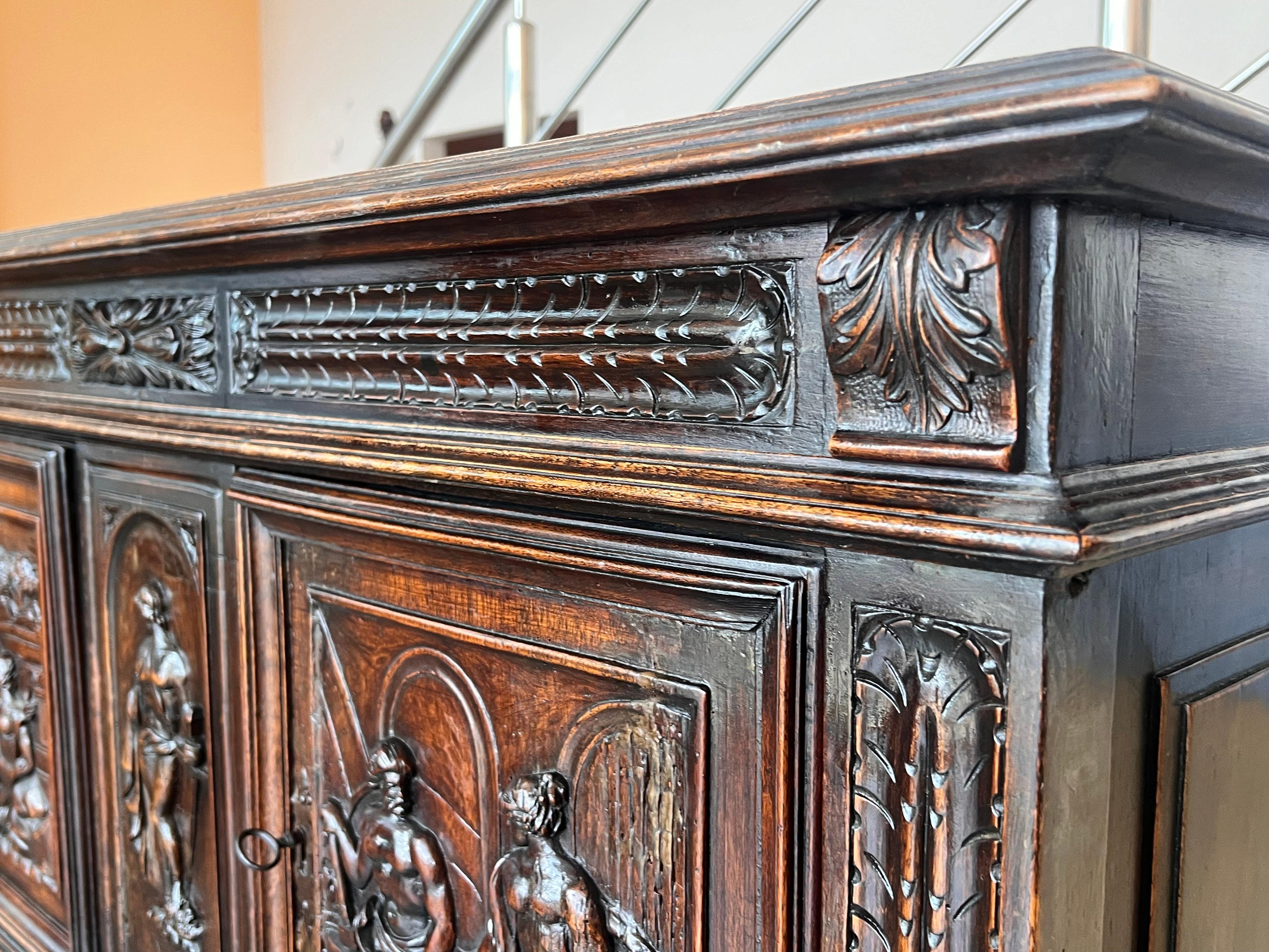 19th Century Dutch Hand Carved Renaissance Raised Cabinet For Sale 5