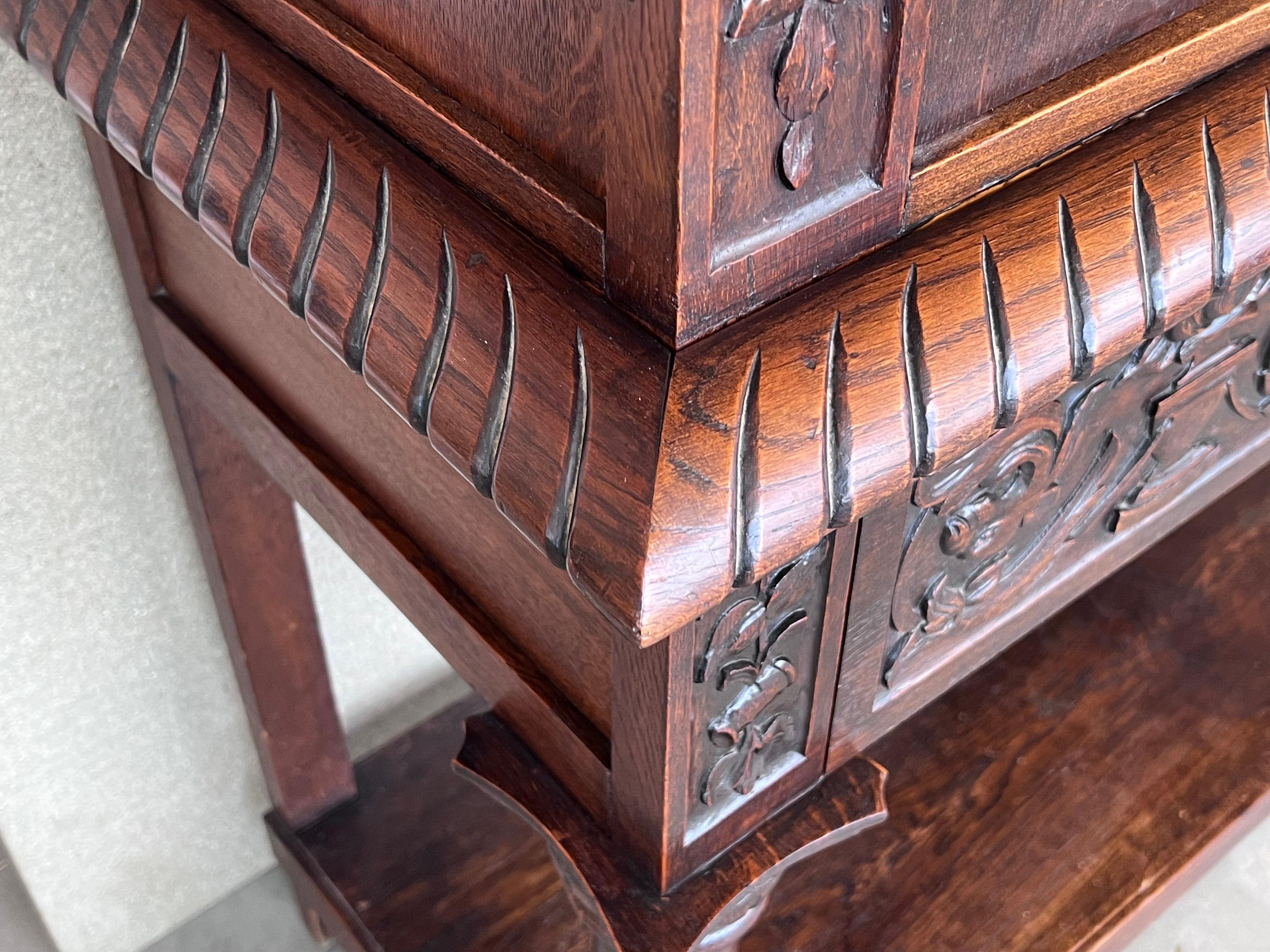 19th Century Dutch Hand Carved Renaissance Raised Cabinet For Sale 1