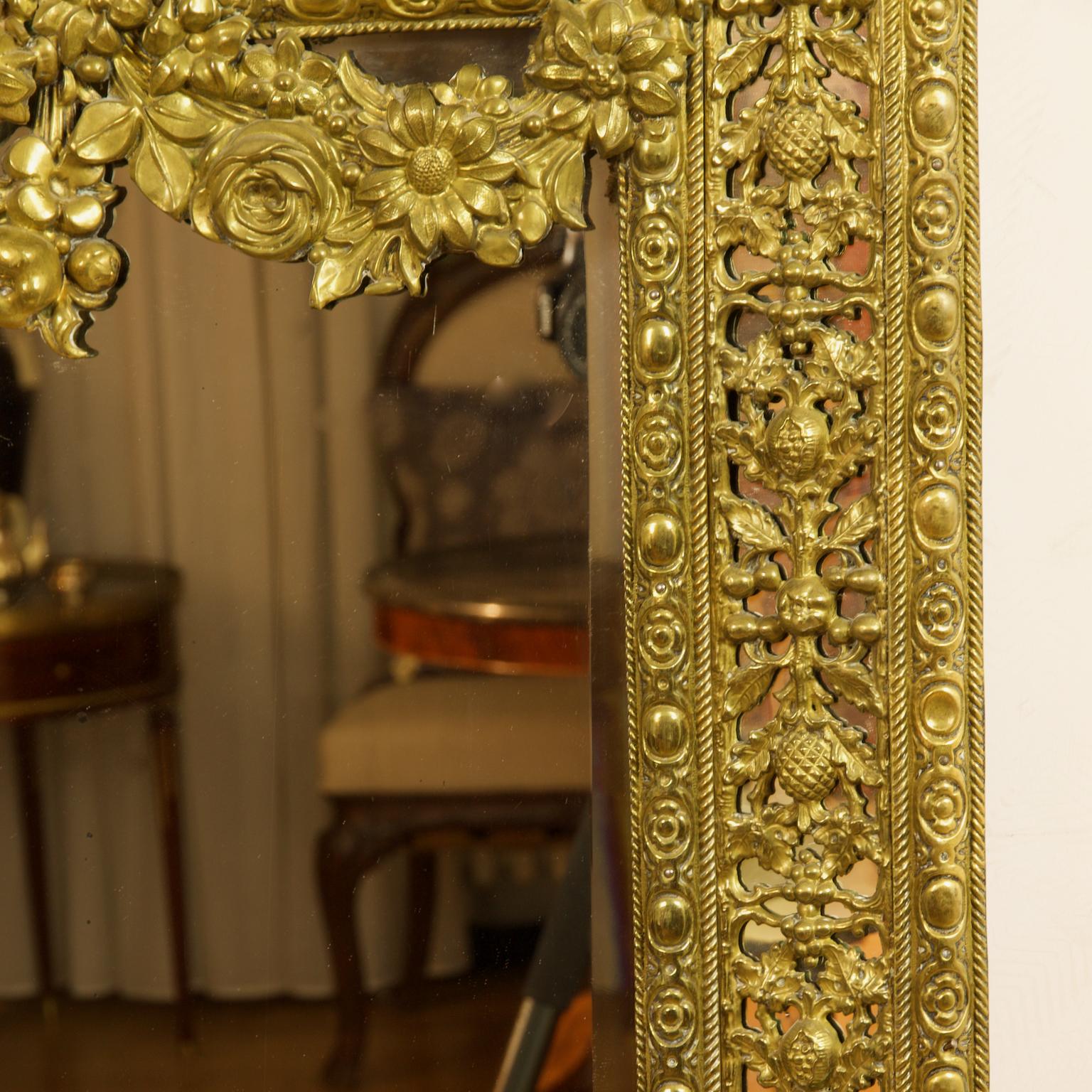 19th Century Dutch Louis XIV Baroque Style Brass Repoussé Wall Mirror For Sale 1