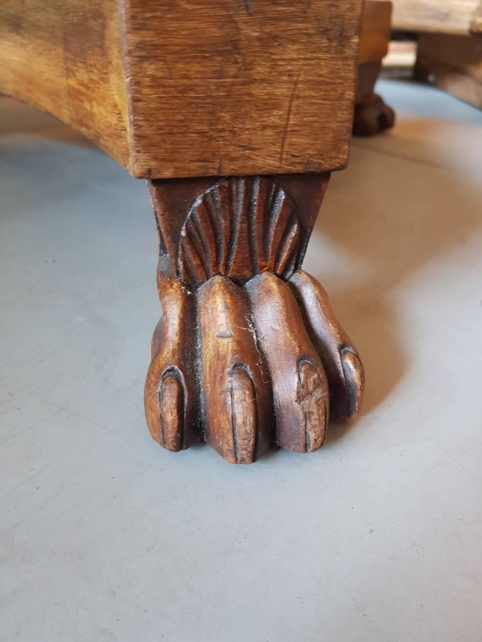 19th Century Dutch Mahogany Wine Table with Claw Feet In Good Condition In Raalte, NL