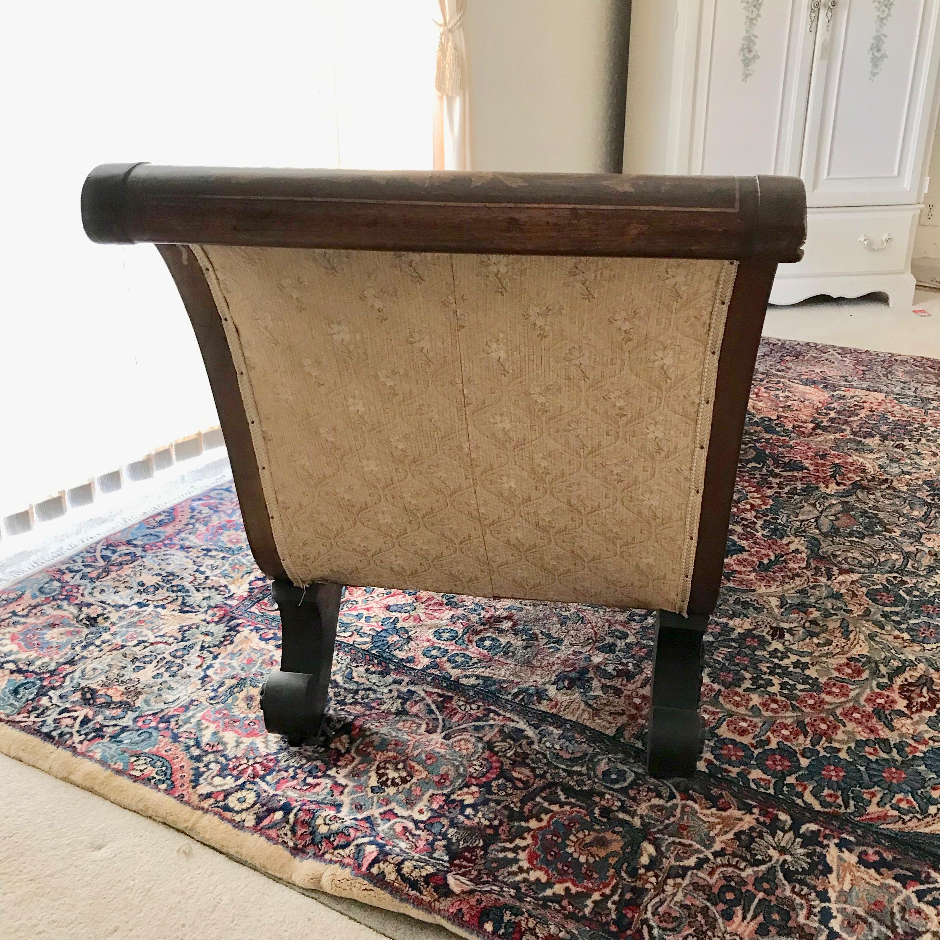 19TH Century Dutch Marquetry Recamier In Good Condition For Sale In West Palm Beach, FL