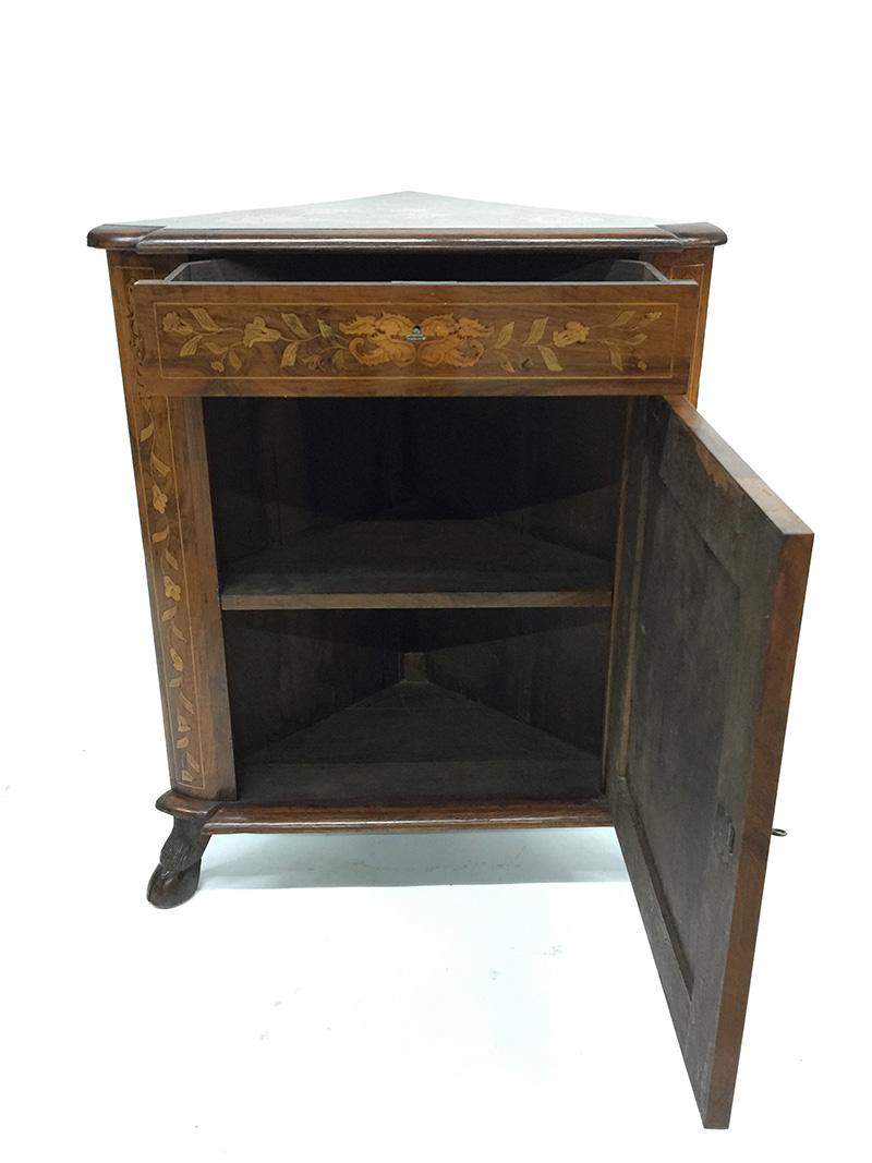 19th Century Dutch Marquetry Small Corner Cupboard For Sale 1