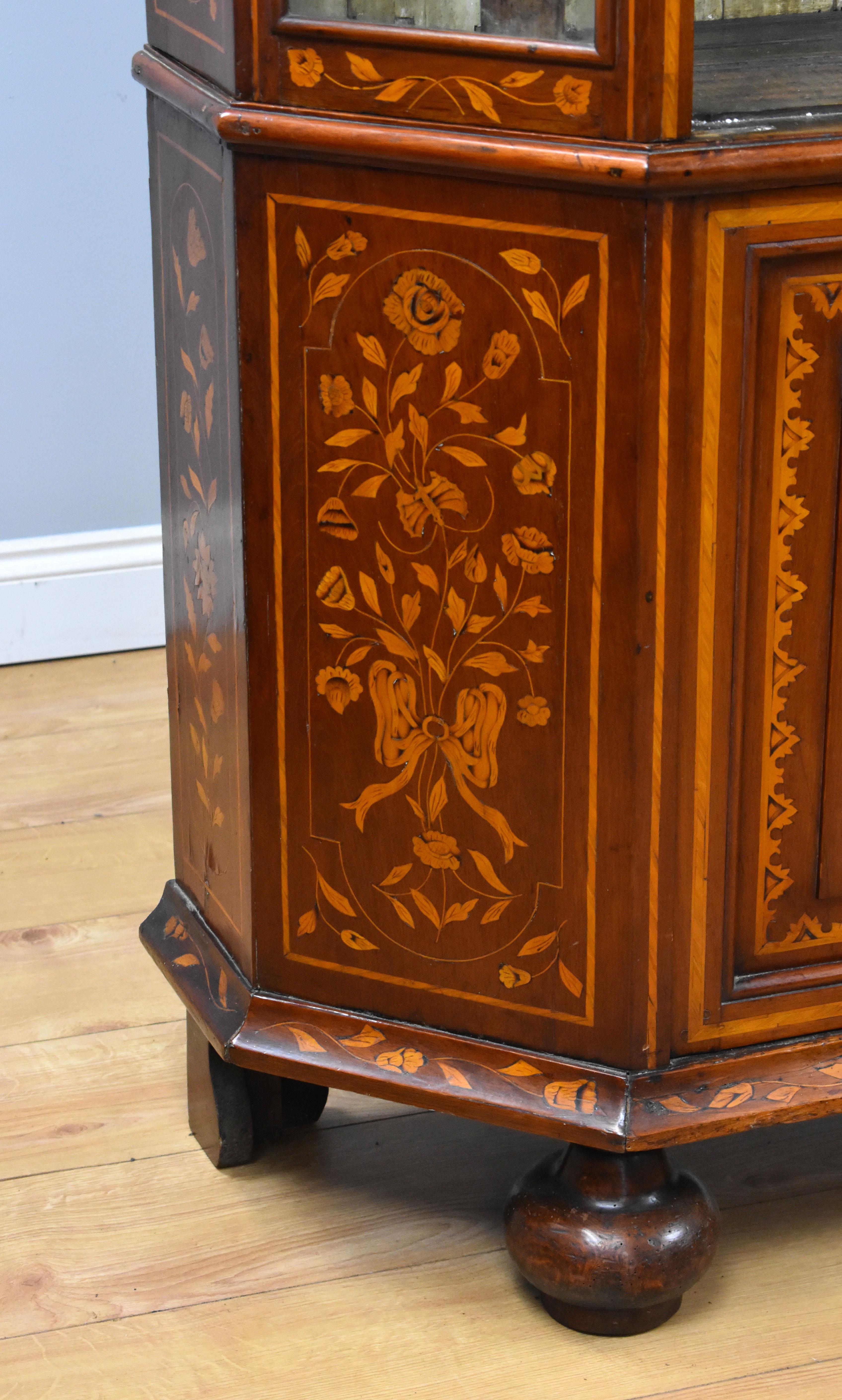 19th Century Dutch Marquetry Vitrine In Good Condition For Sale In Chelmsford, Essex