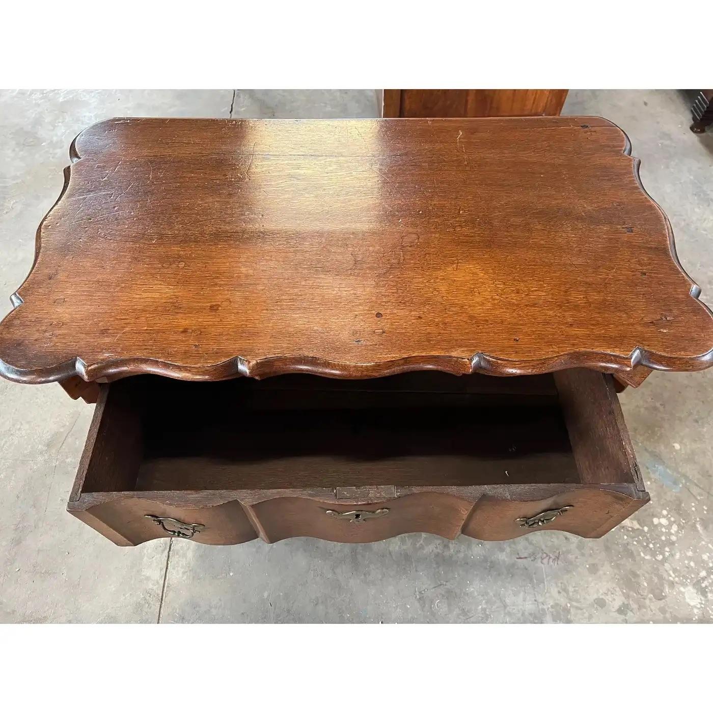 Cassettiera olandese in Oak del XIX secolo in vendita 5