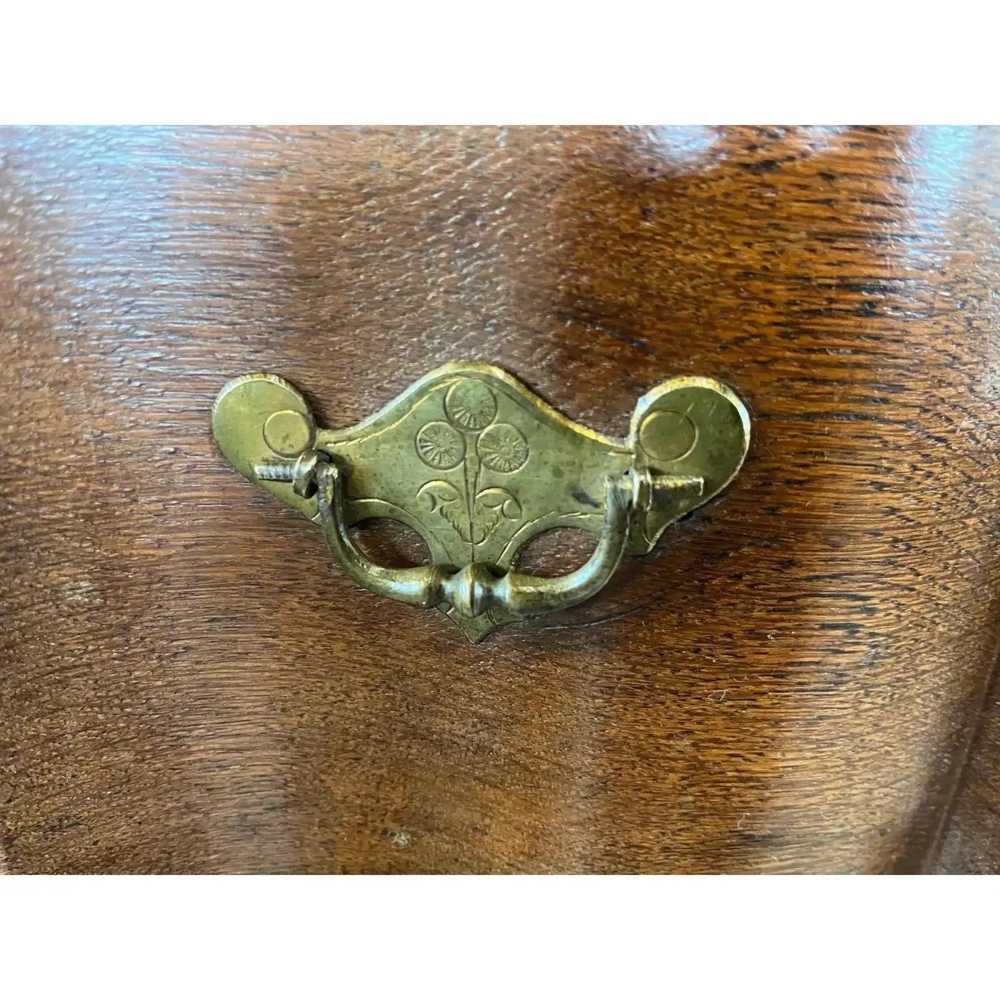 Cassettiera olandese in Oak del XIX secolo in vendita 7