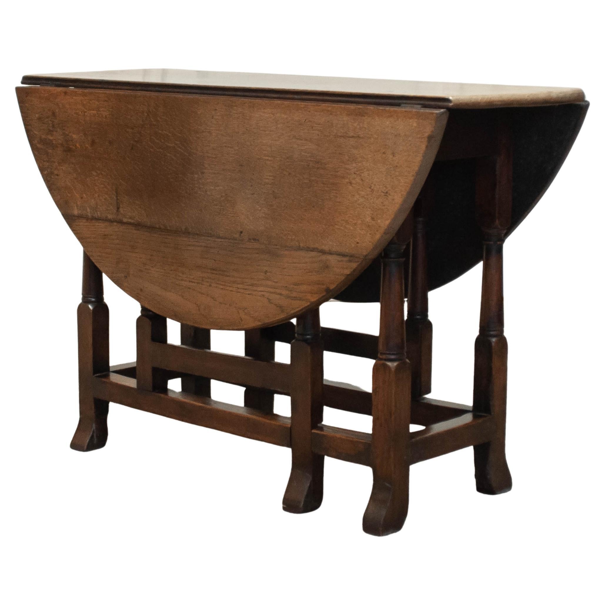 Mesa "hangoor" holandesa de roble del siglo XIX en venta