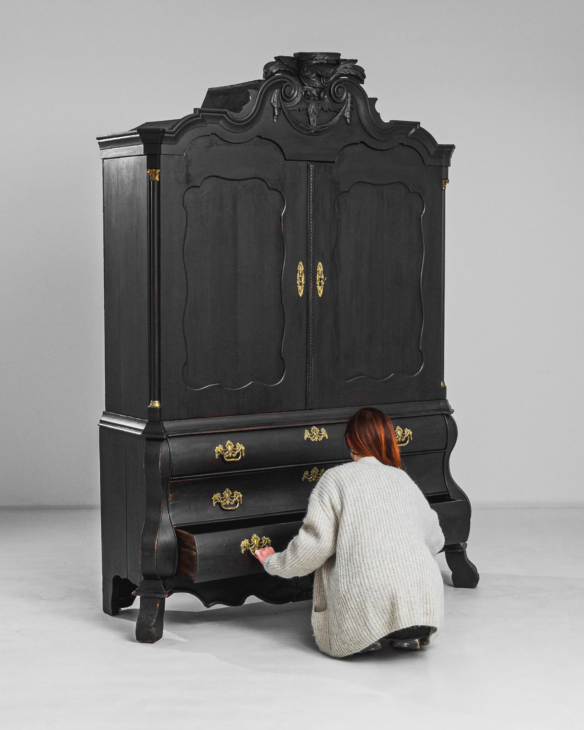 19th Century Dutch Original Patina Cabinet For Sale 7