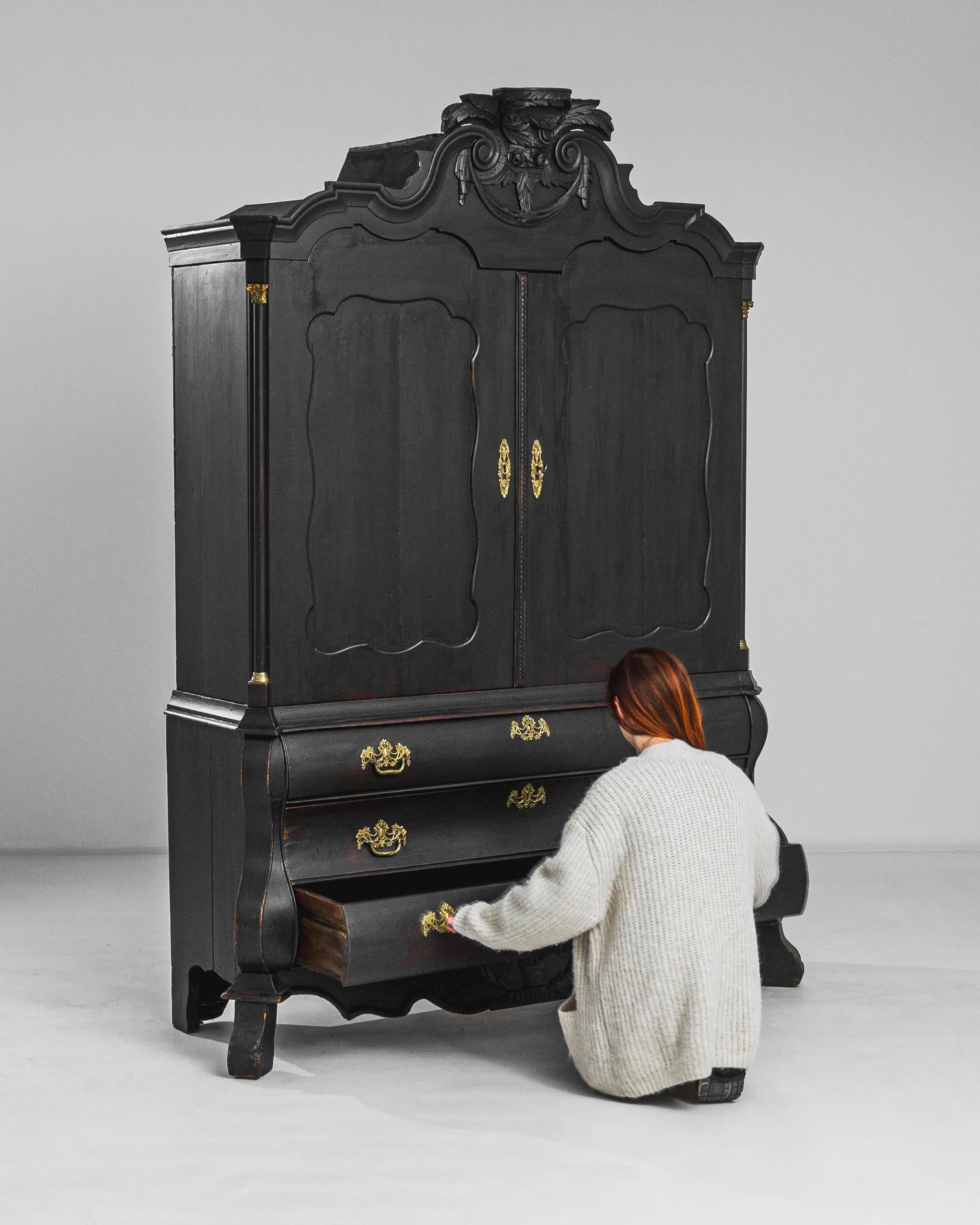 19th Century Dutch Original Patina Cabinet For Sale 8