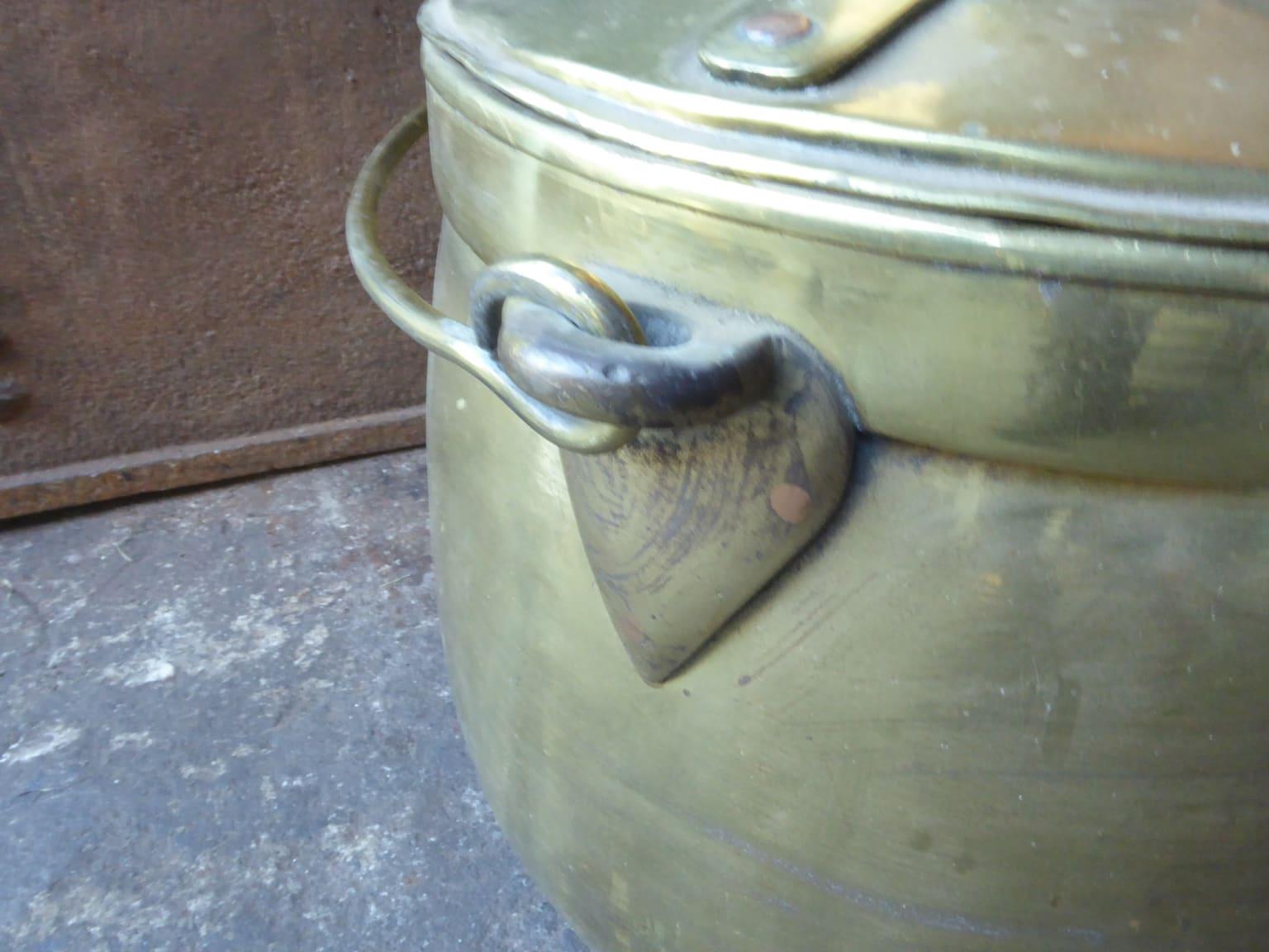 Vittoriano Cesto per legna da ardere olandese in ottone lucido del XIX secolo, periodo vittoriano in vendita