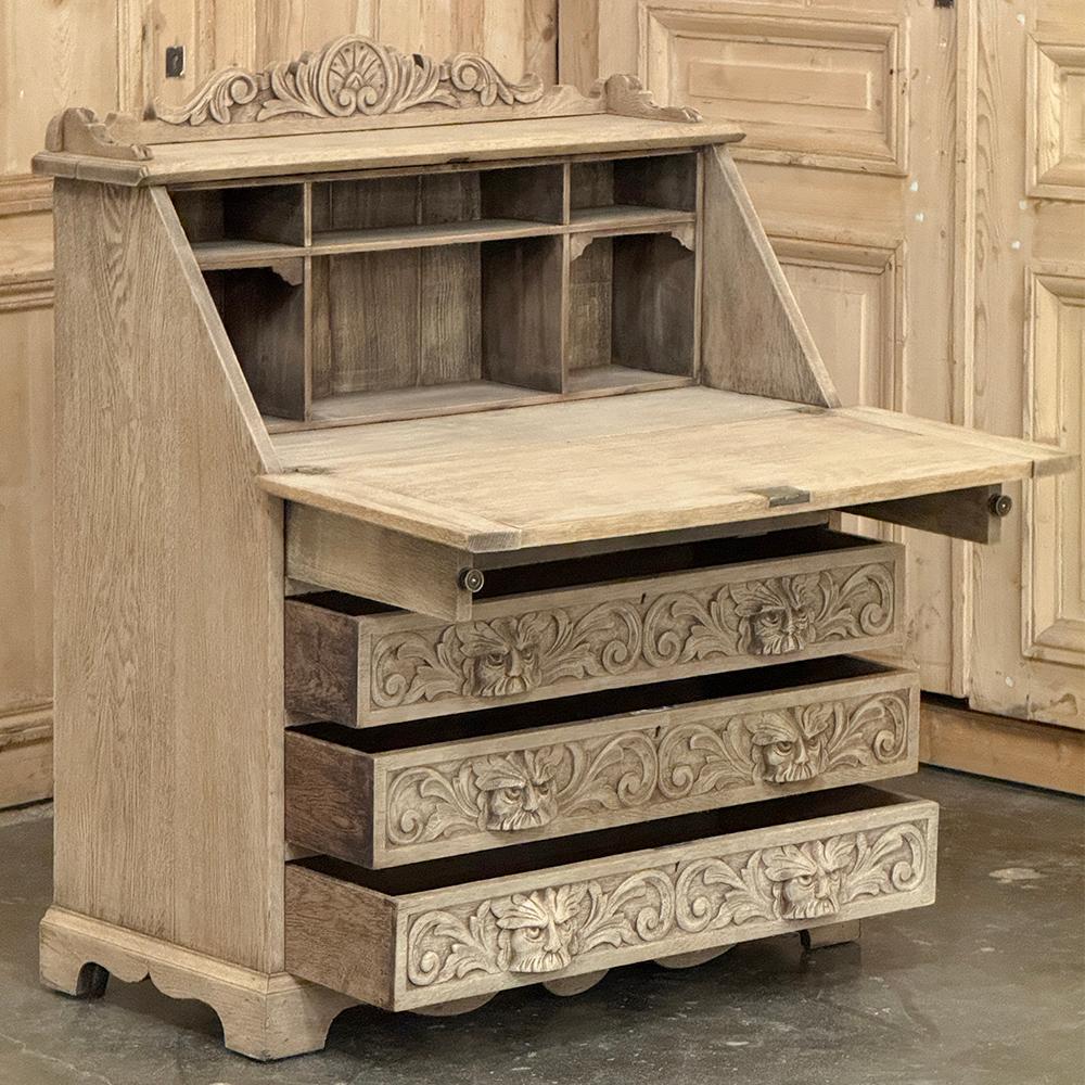 Intagliato a mano Scrivania rinascimentale olandese del XIX secolo con fronte a ribalta, in Oak striato in vendita