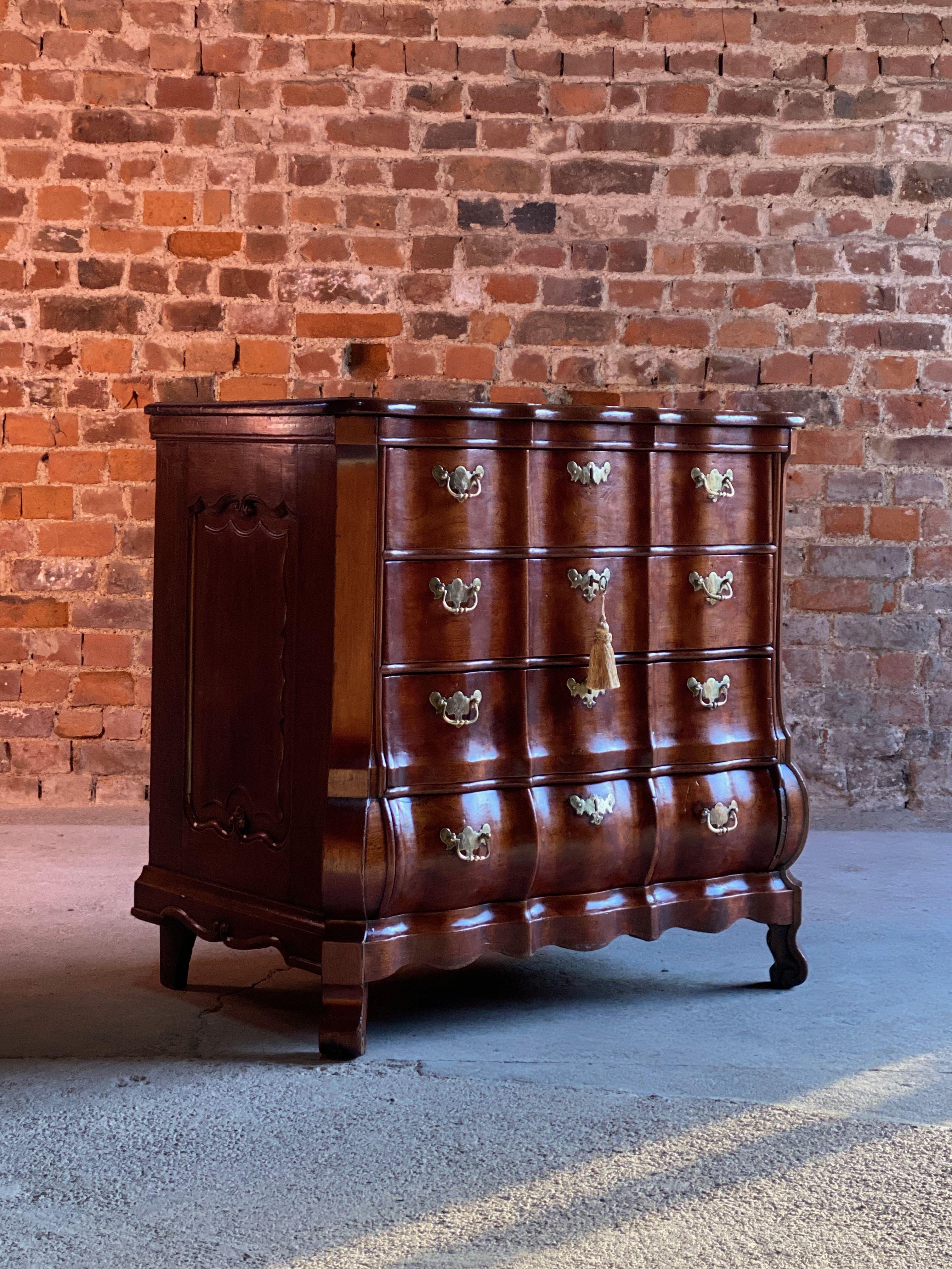 19th Century Dutch Rosewood Bombe Commode Chest of Drawers, circa 1820 6
