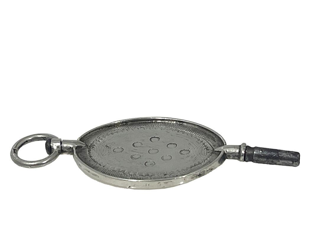 19th Century Dutch silver watch-key with a scene of a bunch of grapes For Sale 2