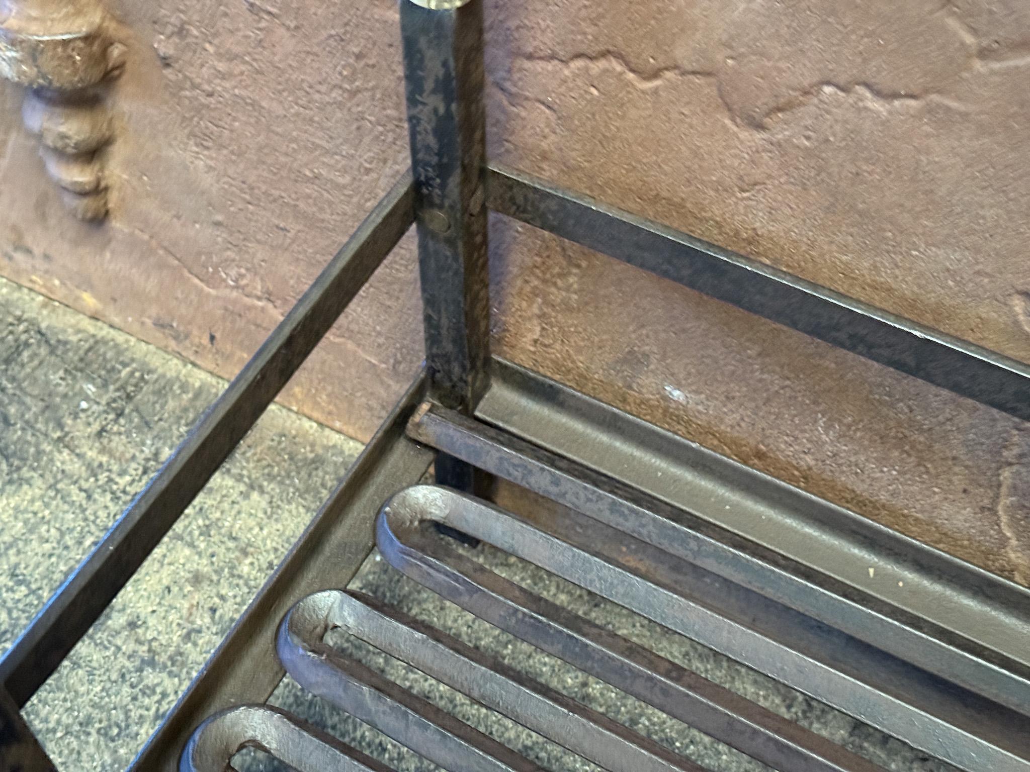 Grille de cheminée ou panier de cheminée victorien néerlandais du 19ème siècle en vente 8