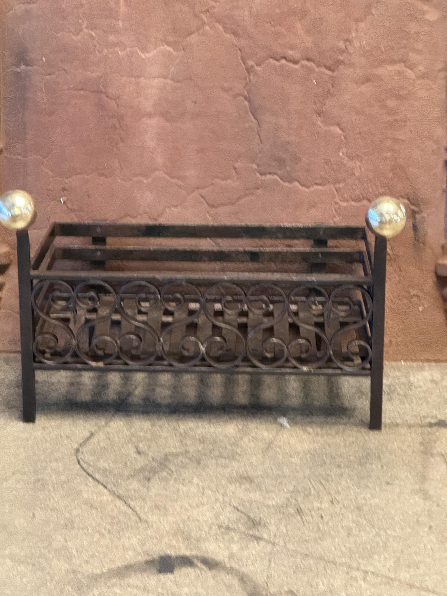 Victorien Grille de cheminée ou panier de cheminée victorien néerlandais du 19ème siècle en vente