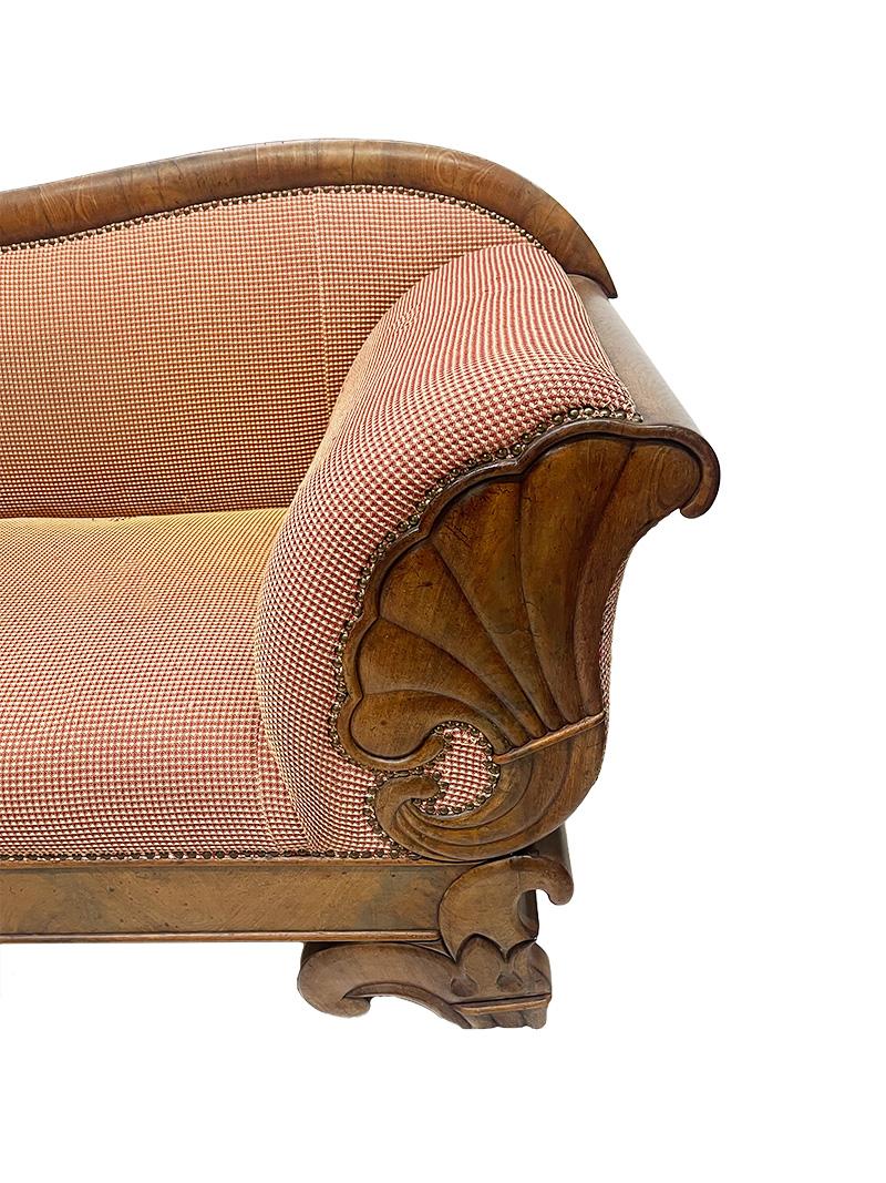 19th Century Dutch walnut sofa, ca 1860 In Good Condition For Sale In Delft, NL