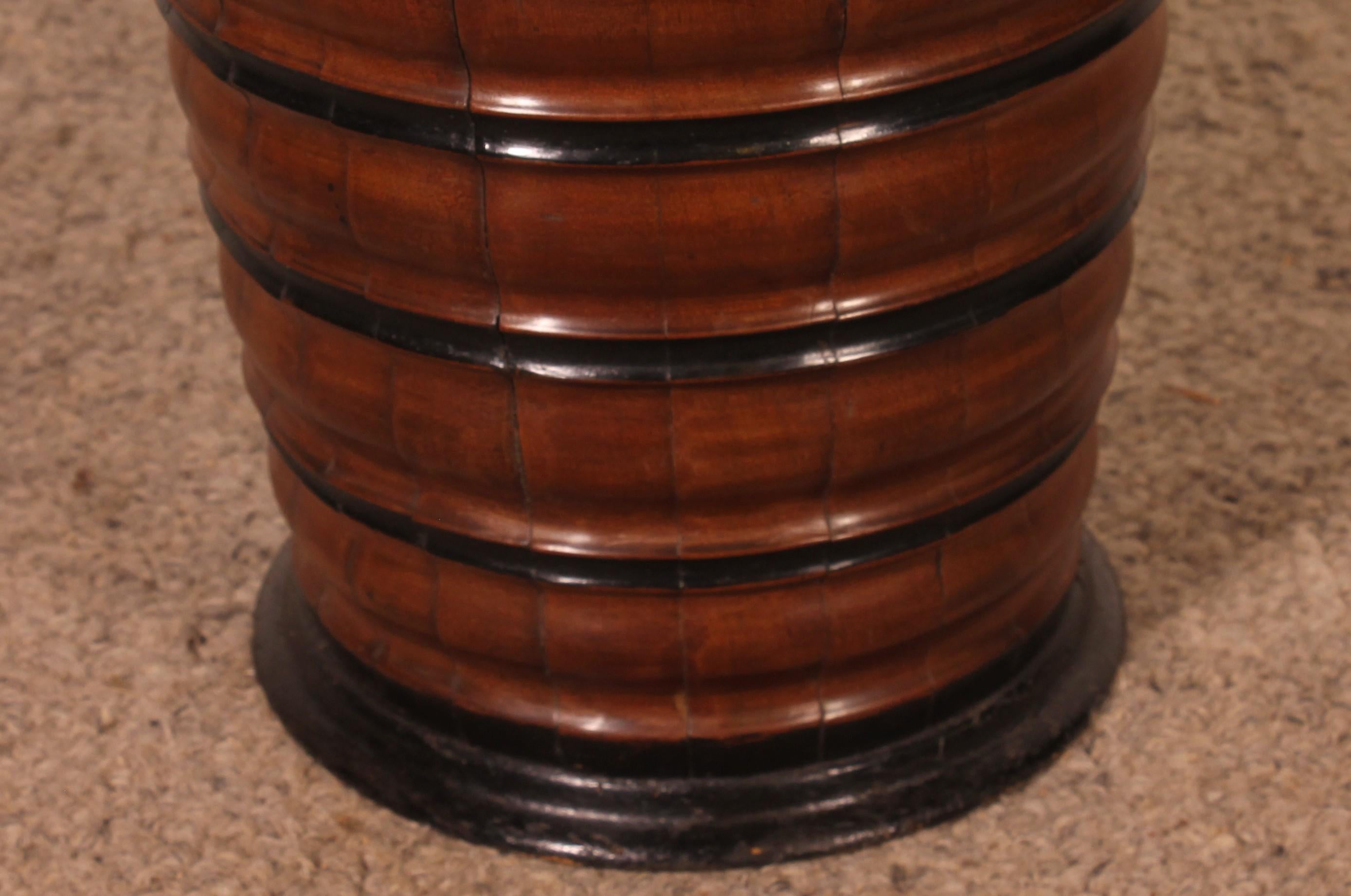 19th Century Dutch Walnut The Bucket For Sale 2