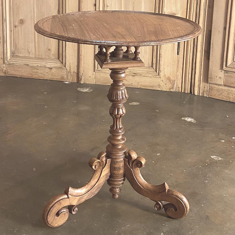 French 19th Century Dutch Walnut Tilt Top End Table For Sale