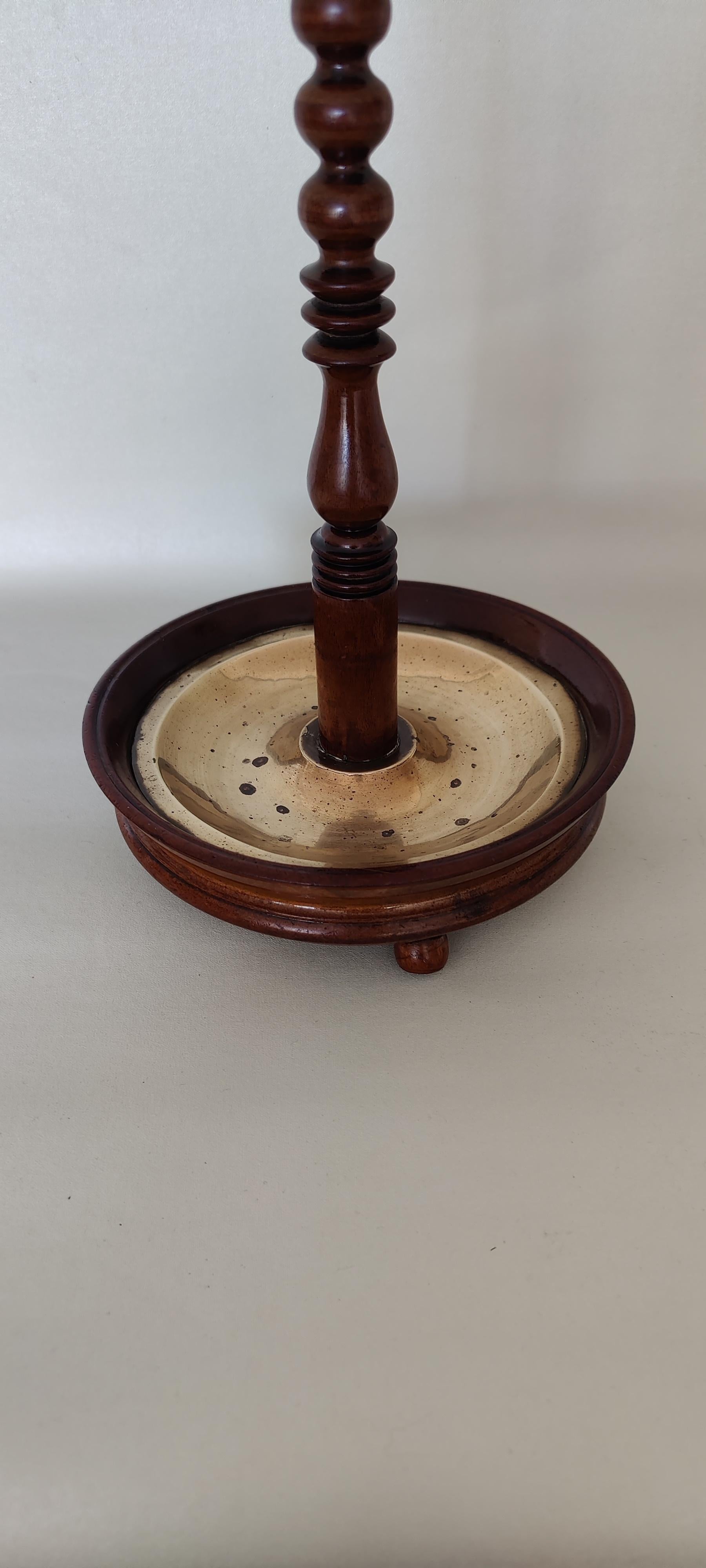 Portapipa o soporte de pipa holandés del siglo XIX con tallo retorcido Holandés en venta