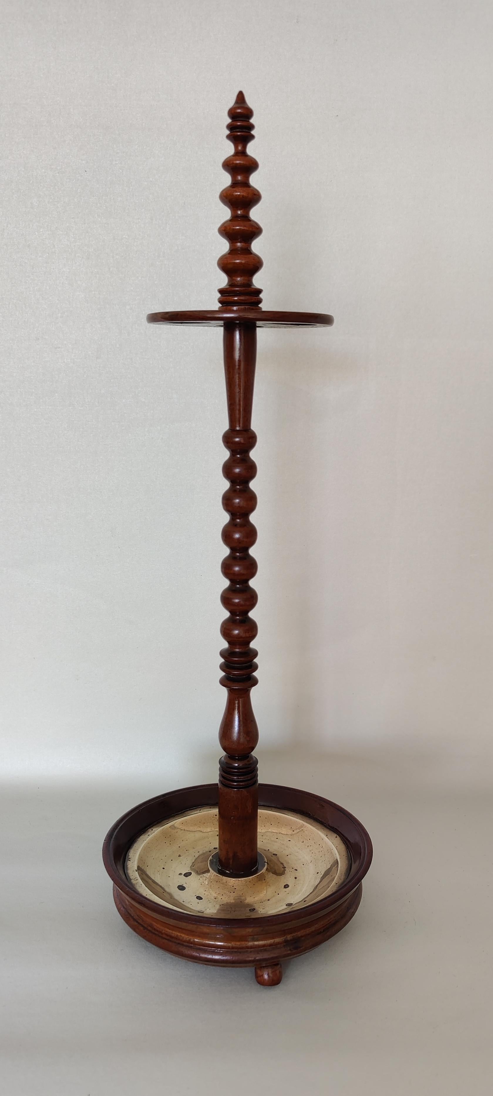 Portapipa o soporte de pipa holandés del siglo XIX con tallo retorcido Latón en venta