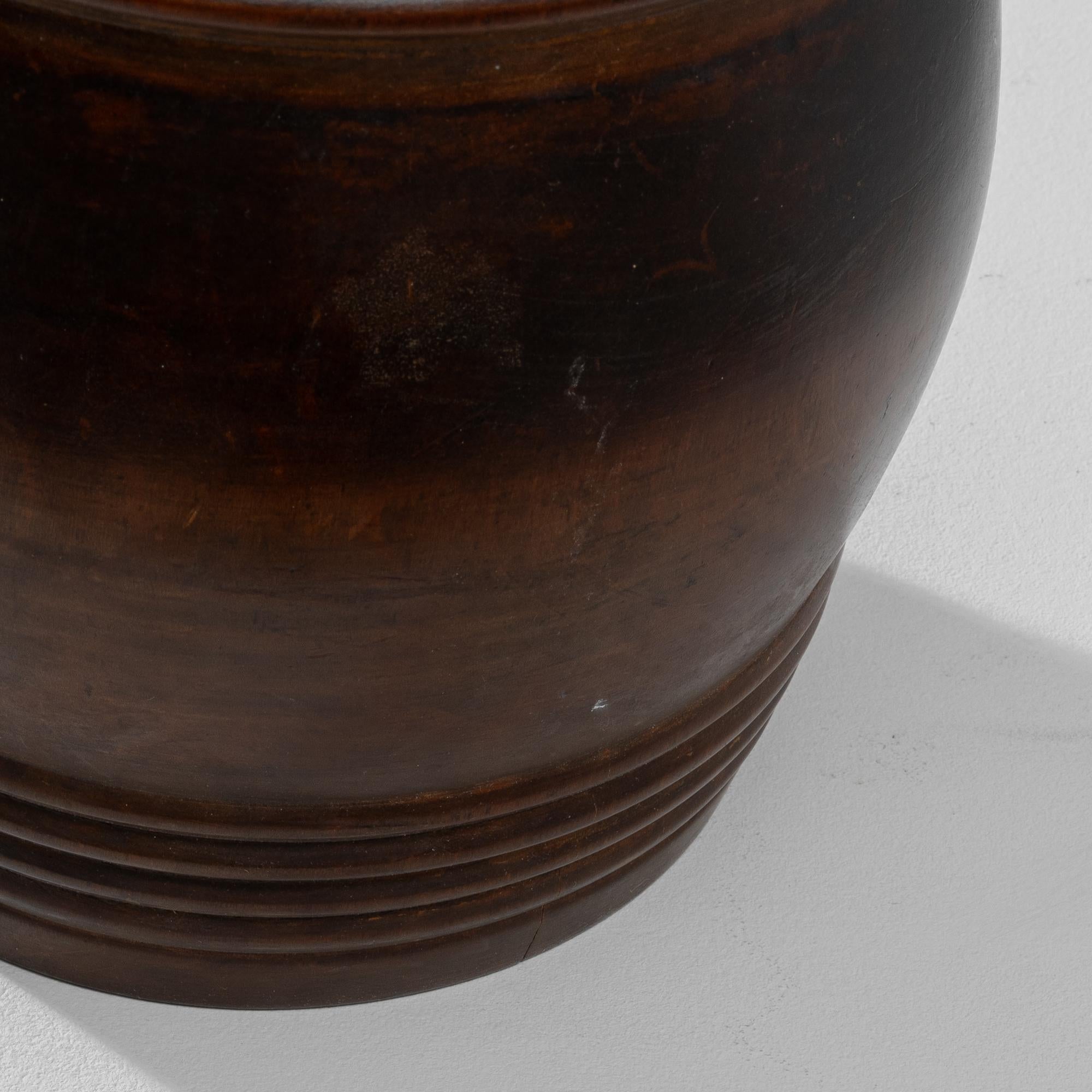 19th Century Dutch Wooden Table Pot For Sale 4