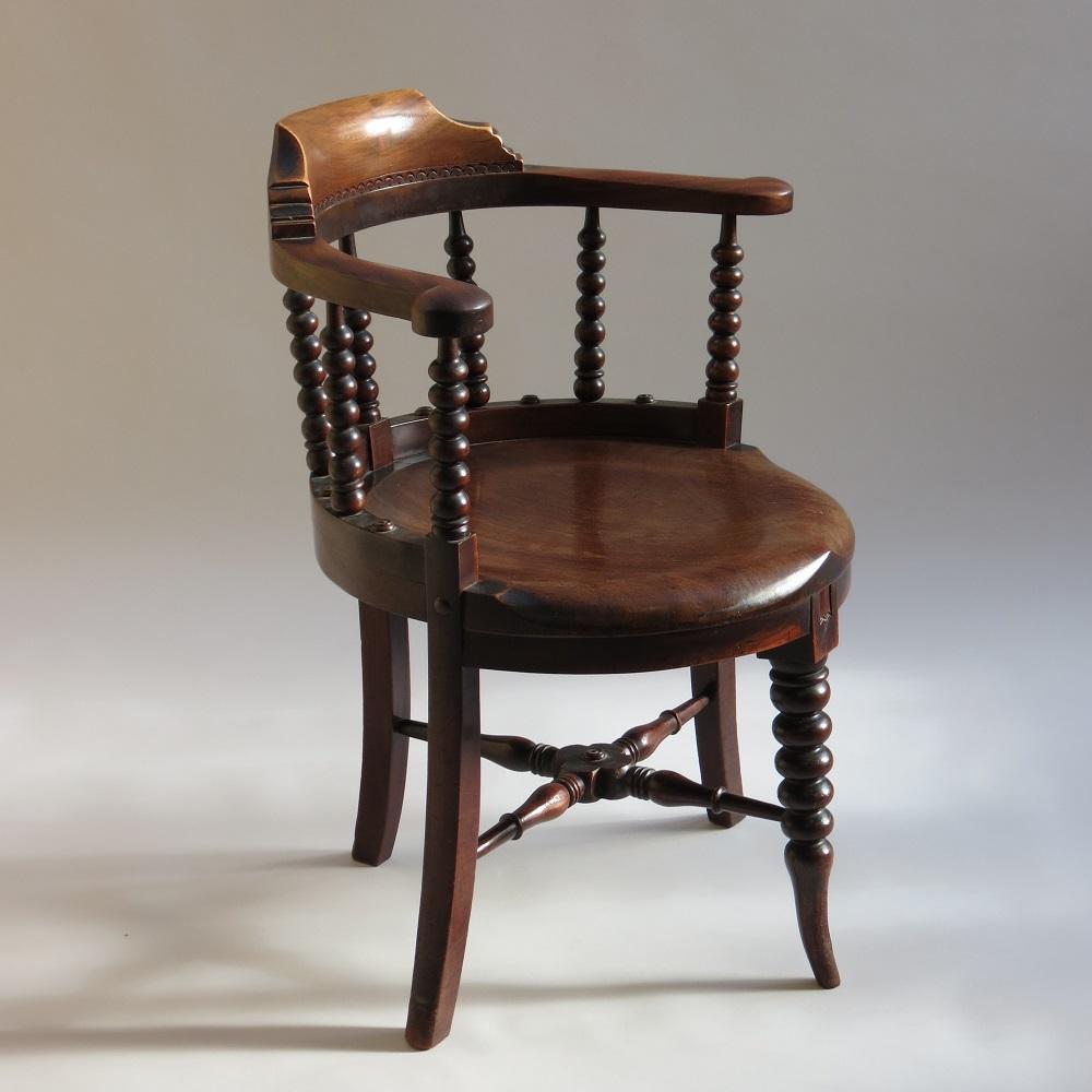 19th Century E W Godwin Mahogany Bow Back Chair William Watt For Sale 3