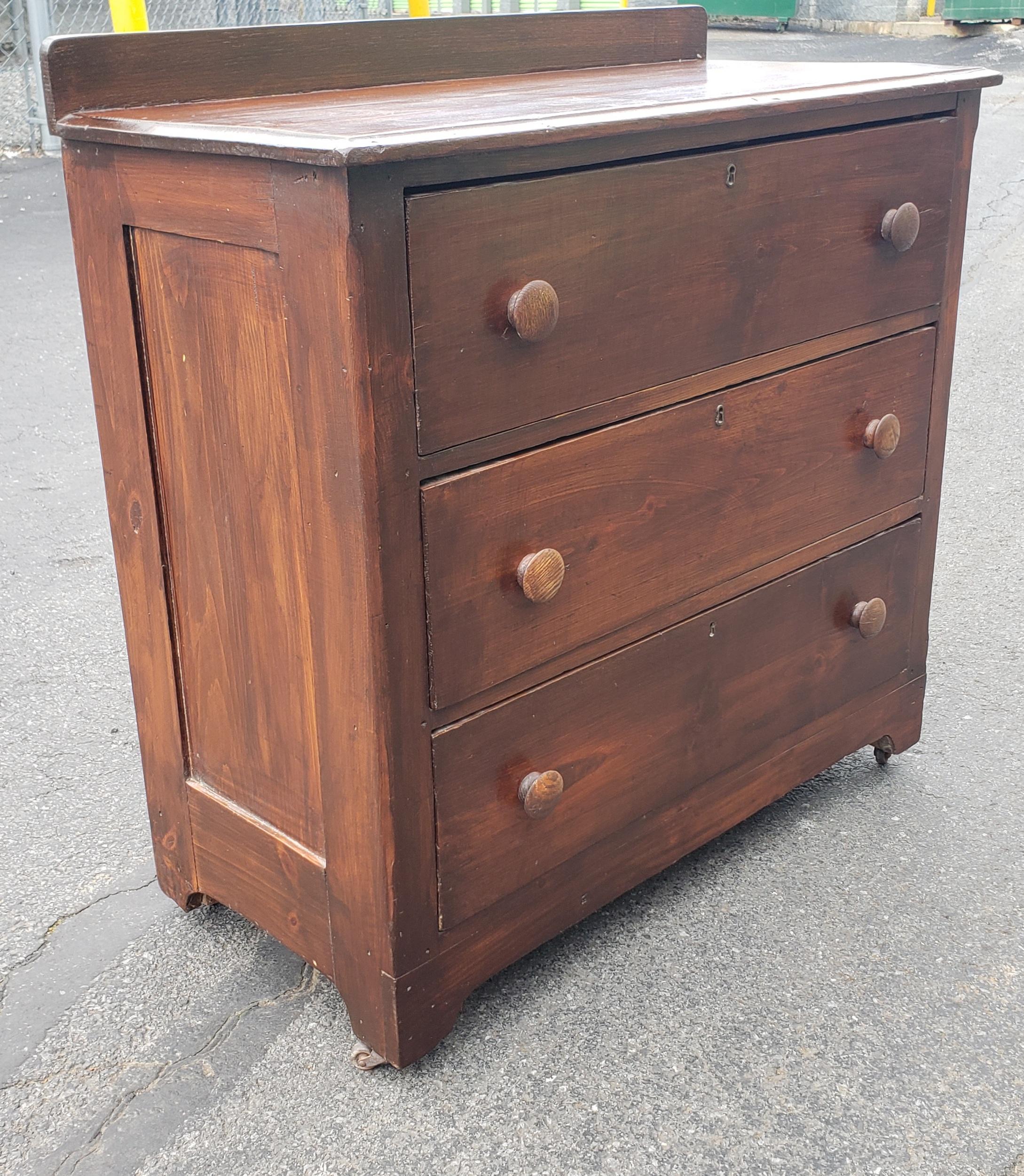 19th Century Early American Red Pine Chest of Drawers on Wheels For Sale 1
