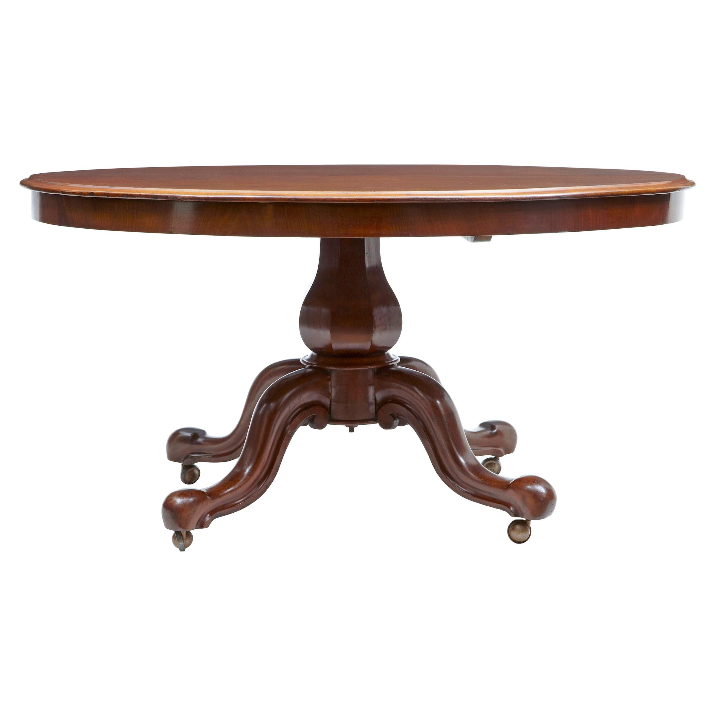 19th Century Early Victorian Mahogany Oval Breakfast Table