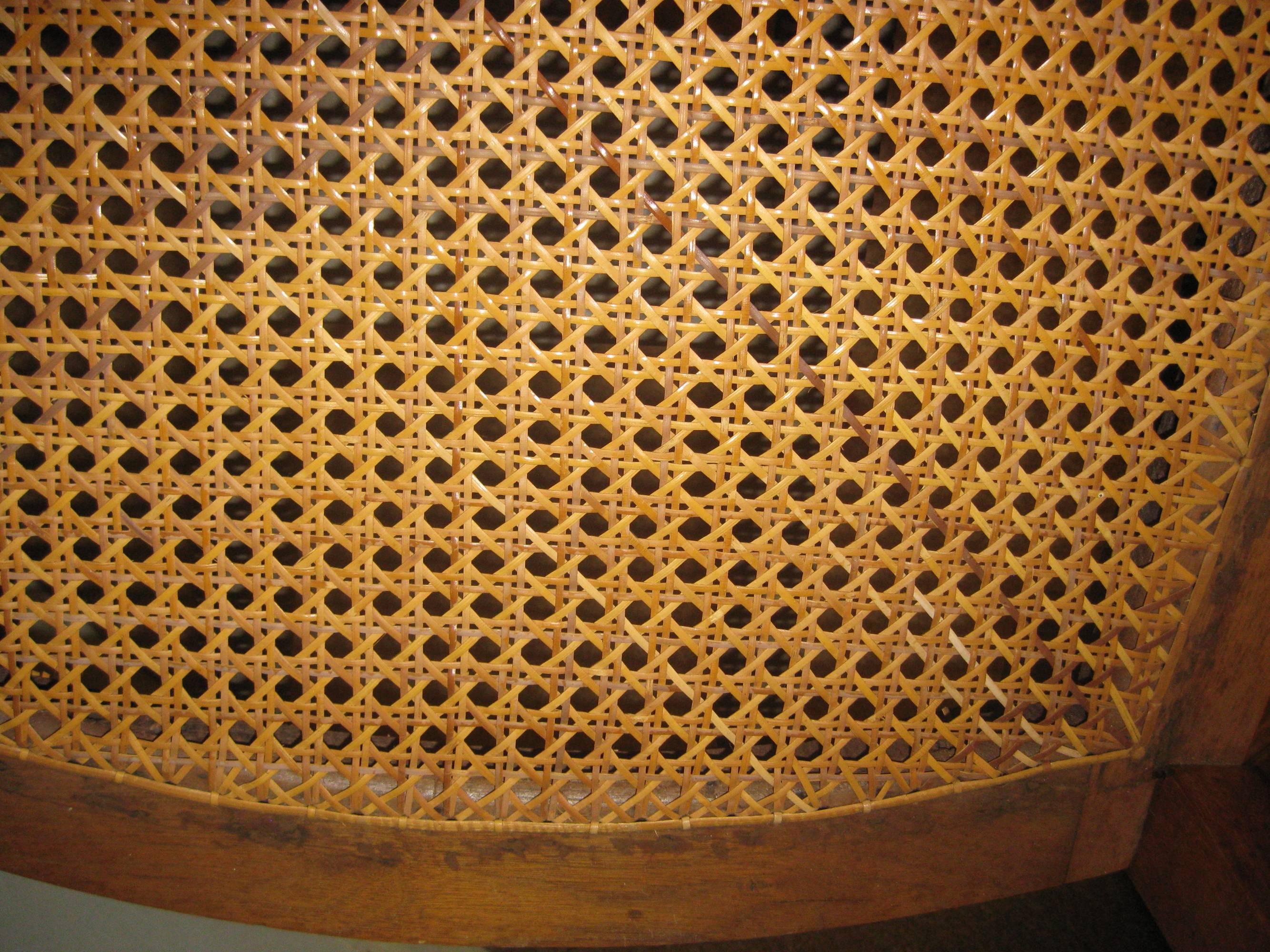 19th century Eastlake Banker's Swivel Chair In Good Condition In Savannah, GA
