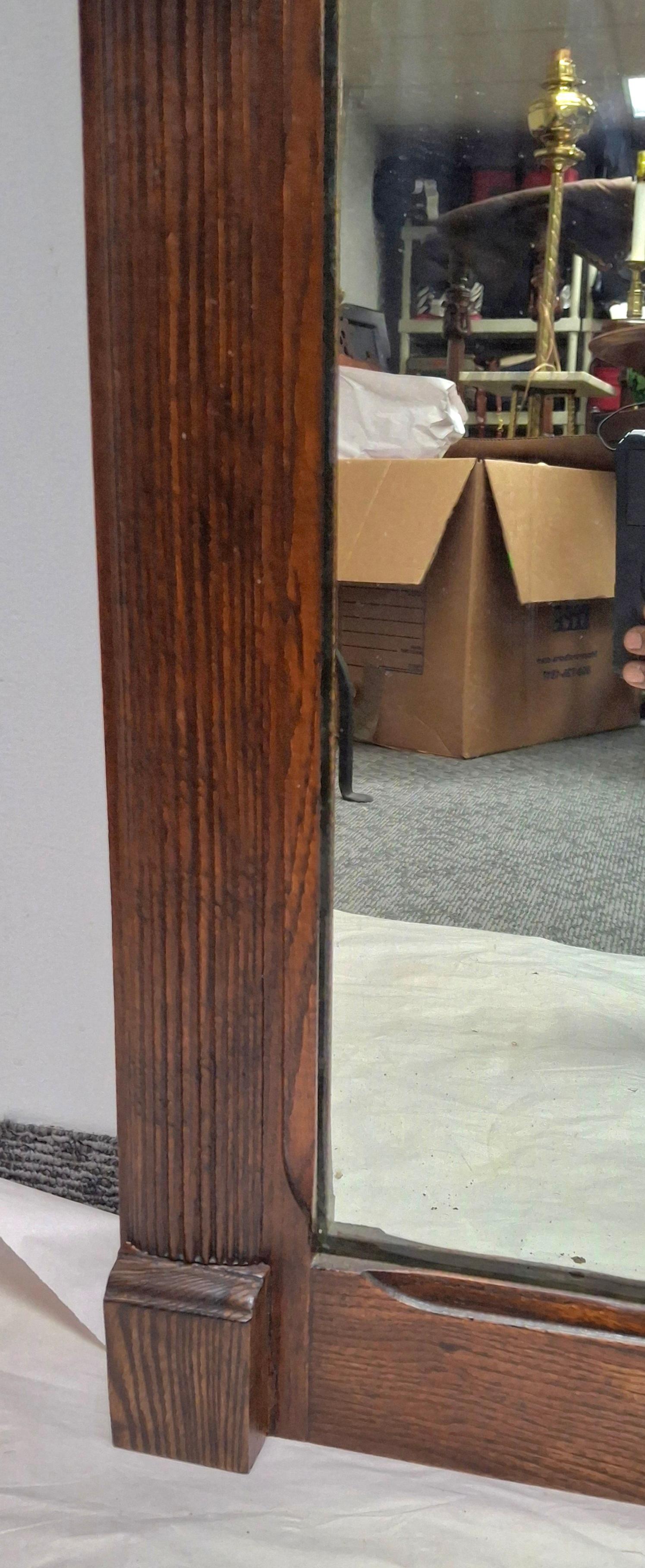 Chêne 19th Century Eastlake Carved Oak Wall Mirror en vente