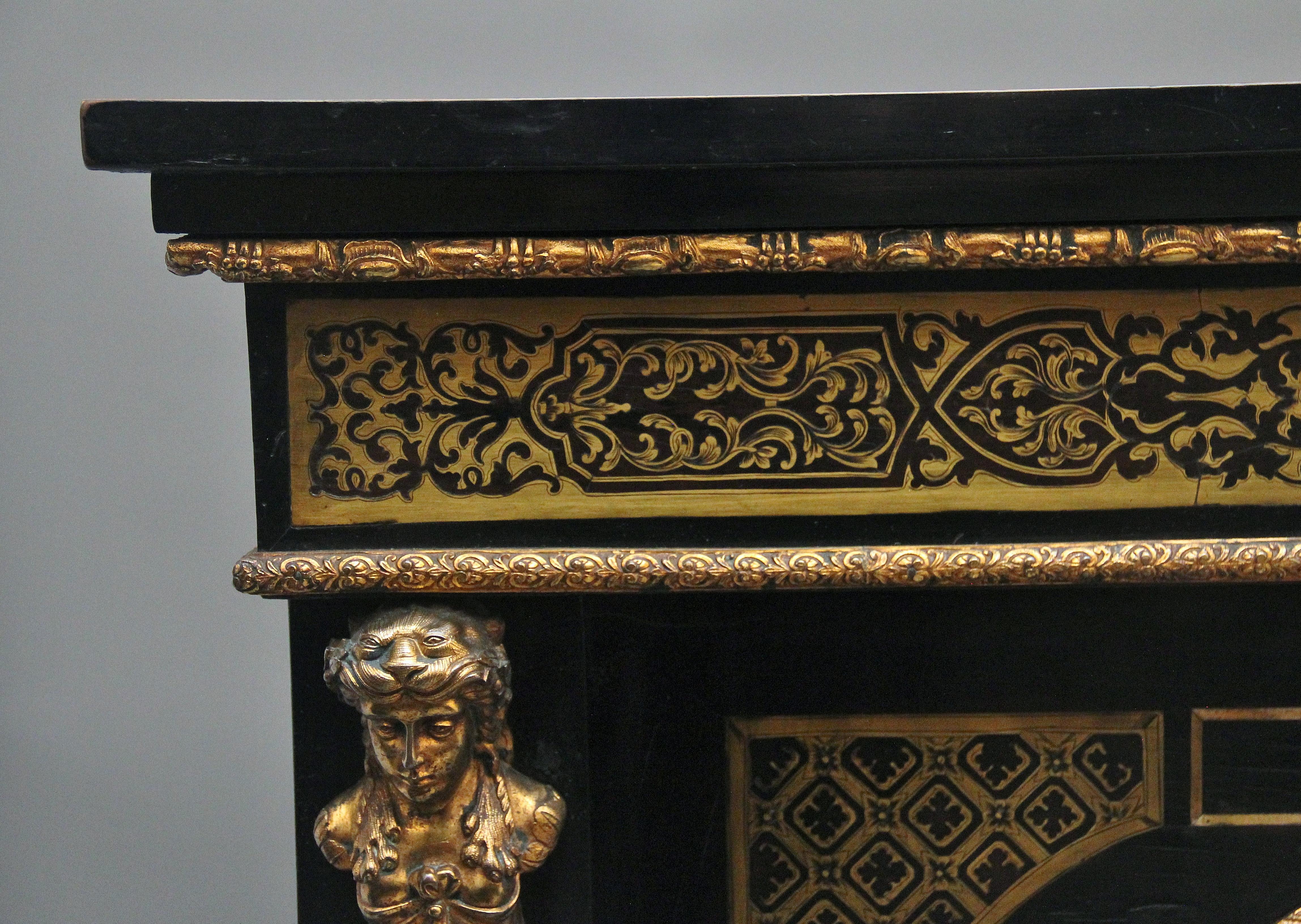 Armadio boulle ebanizzato del XIX secolo in vendita 1