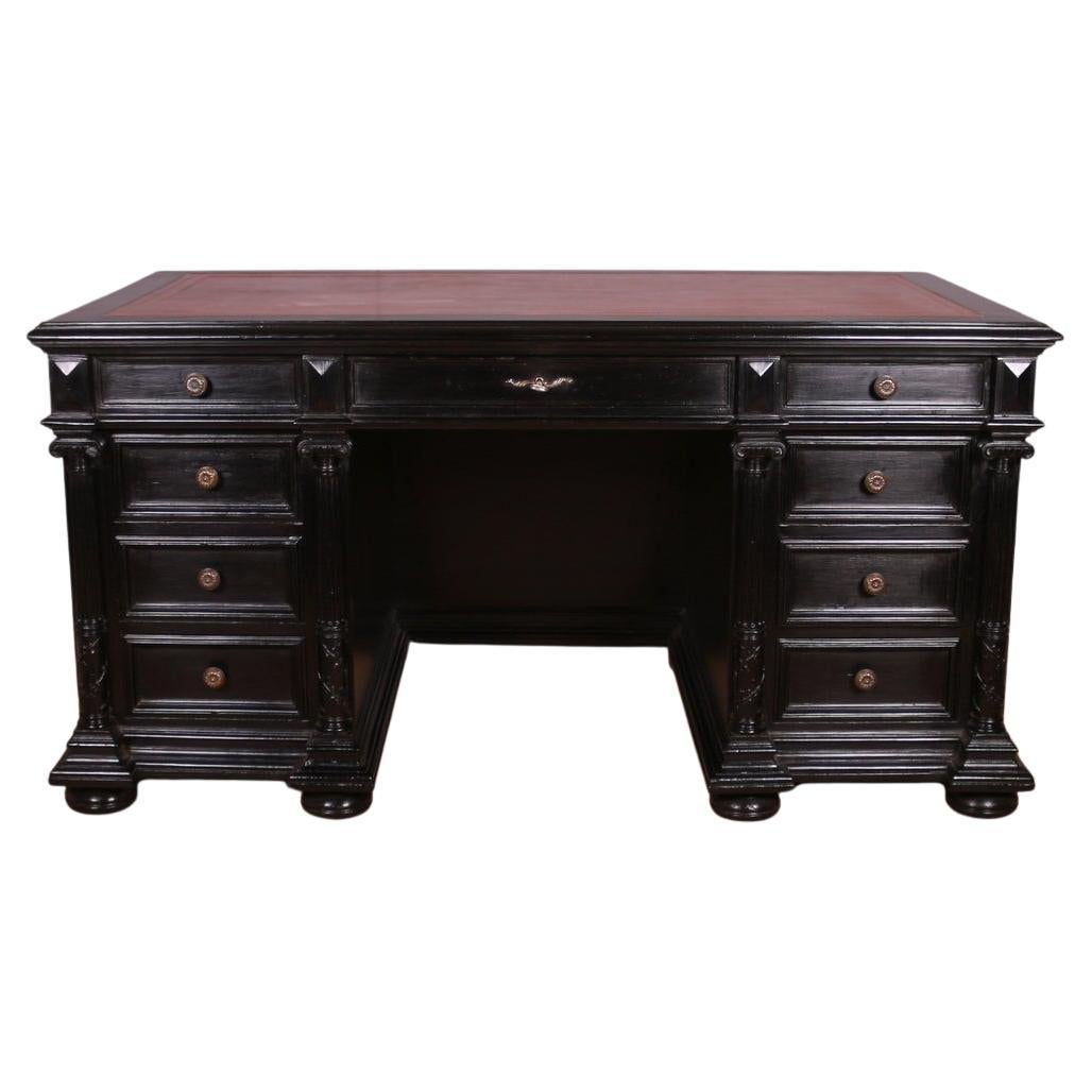 Bureau en bois d'ébène du XIXe siècle en vente