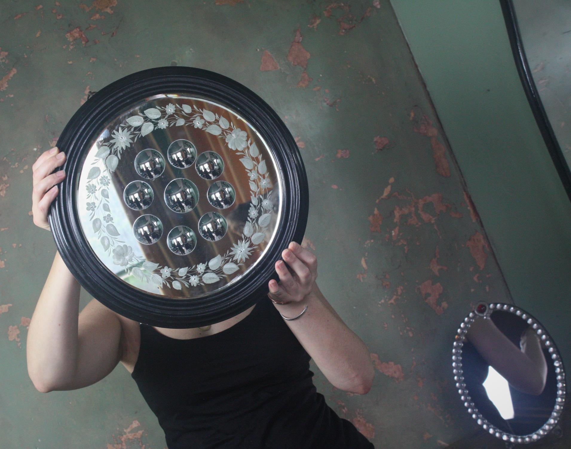 19th Century Ebonized and Reeded Sorceress Witches Convex Mirror 1