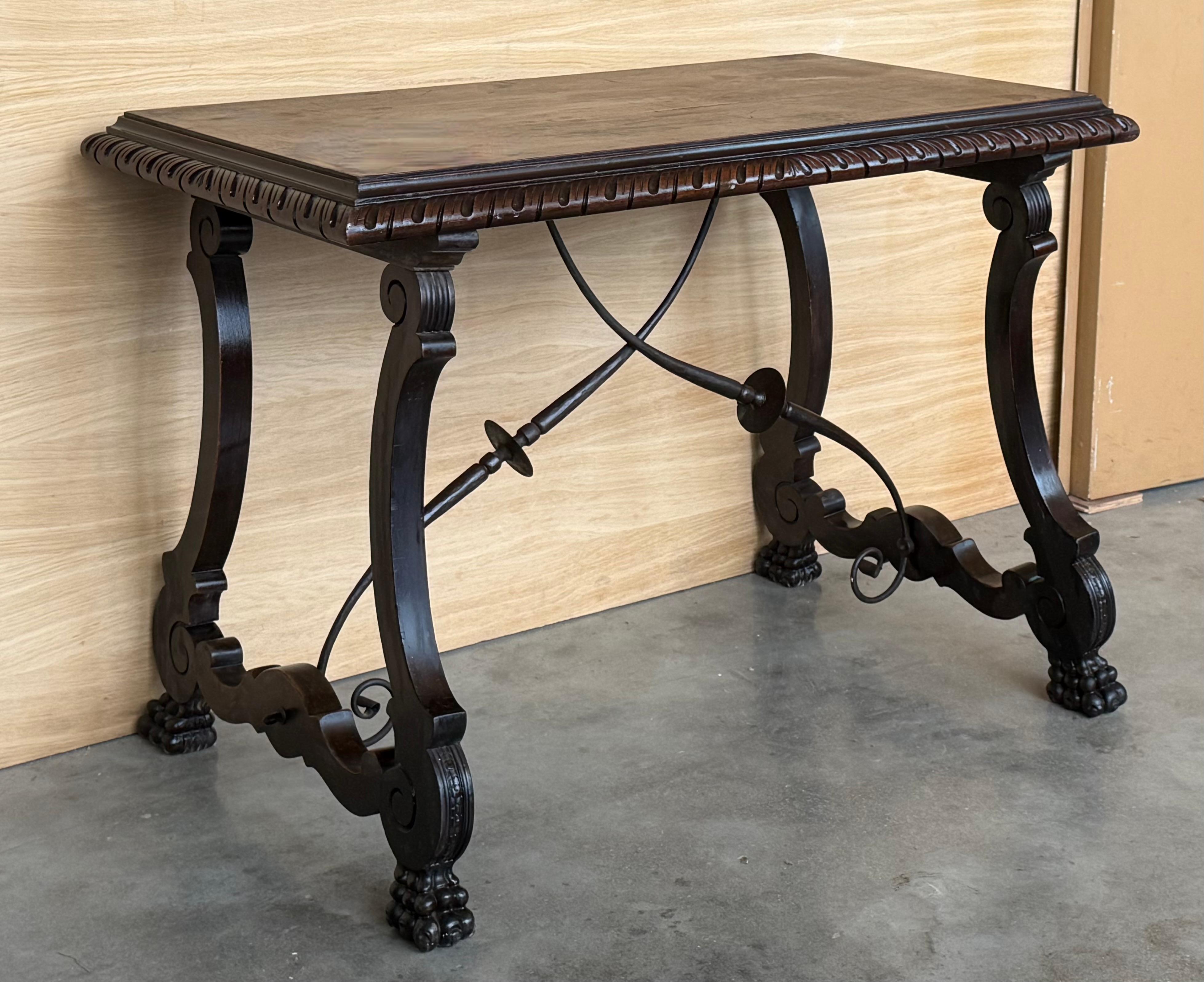 19th Century Ebonized Baroque Spanish Side or Desk Table with Lyre Legs In Good Condition For Sale In Miami, FL