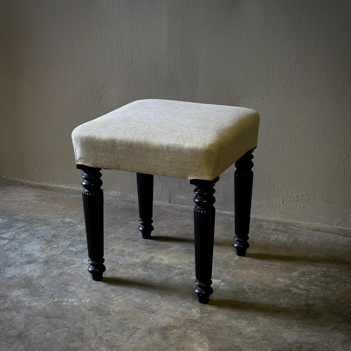 19th Century Ebonized Bench In Good Condition In Los Angeles, CA
