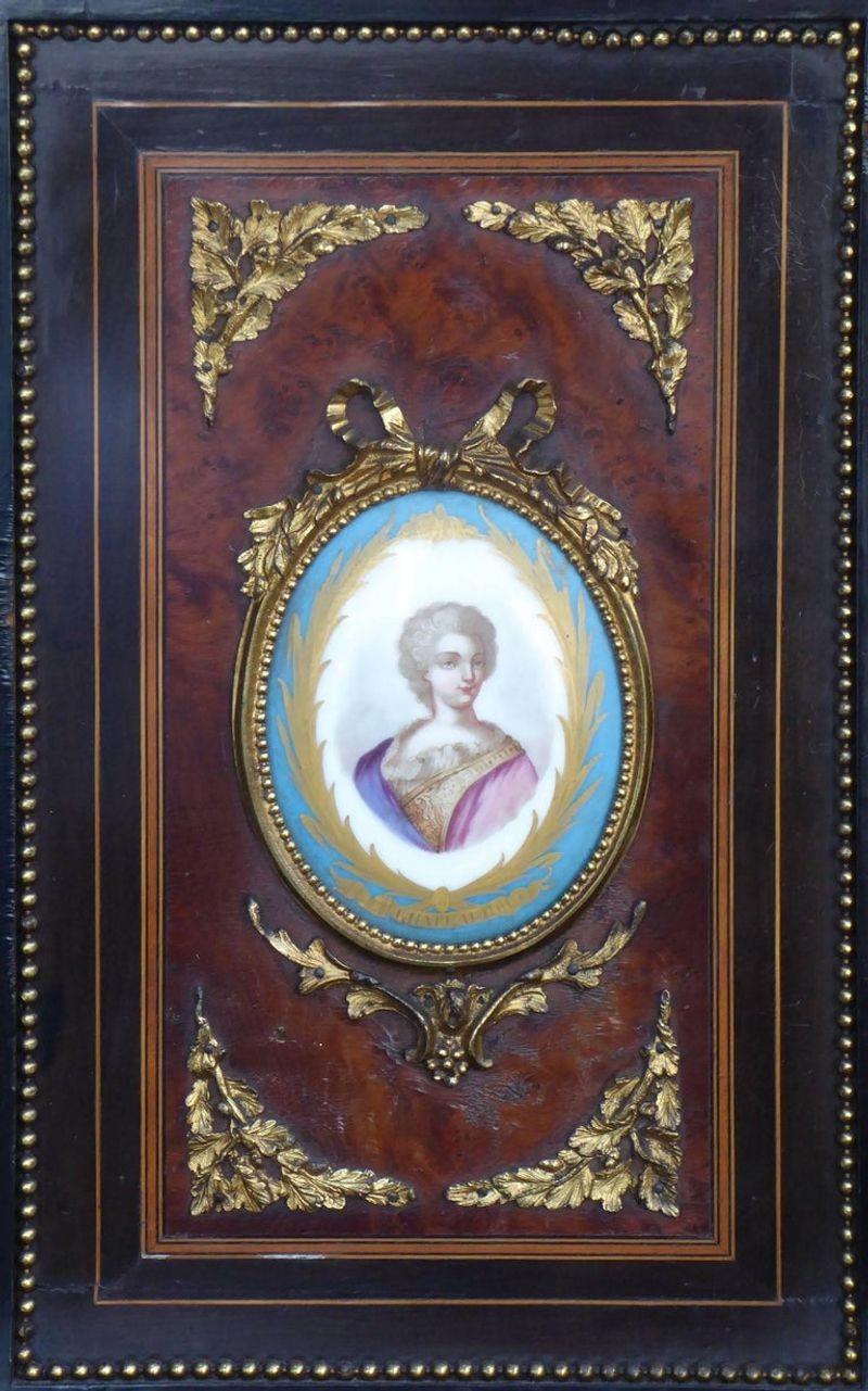 Victorian 19th Century Ebony and Thuya Wood Bonheur Du Jour For Sale