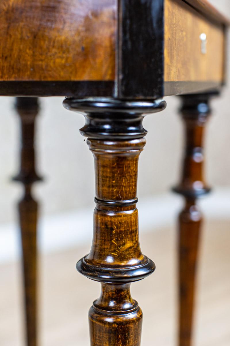 Table  couture clectique du XIXe sicle avec plateau magnifiquement grain en vente 7