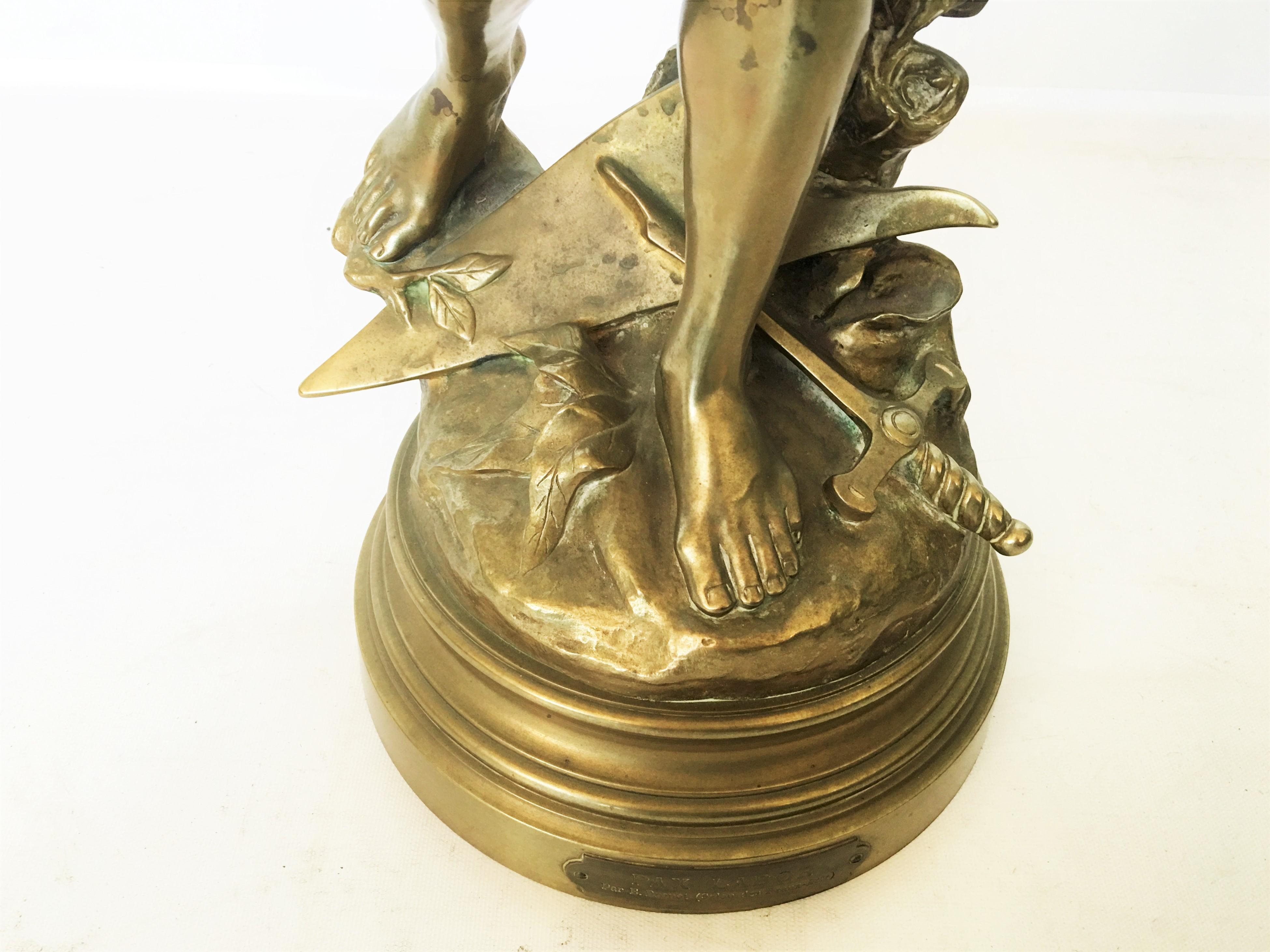 Patinierte und vergoldete Bronze „Paxarbeit“ von Edouard Drouot aus dem 19. Jahrhundert im Angebot 3