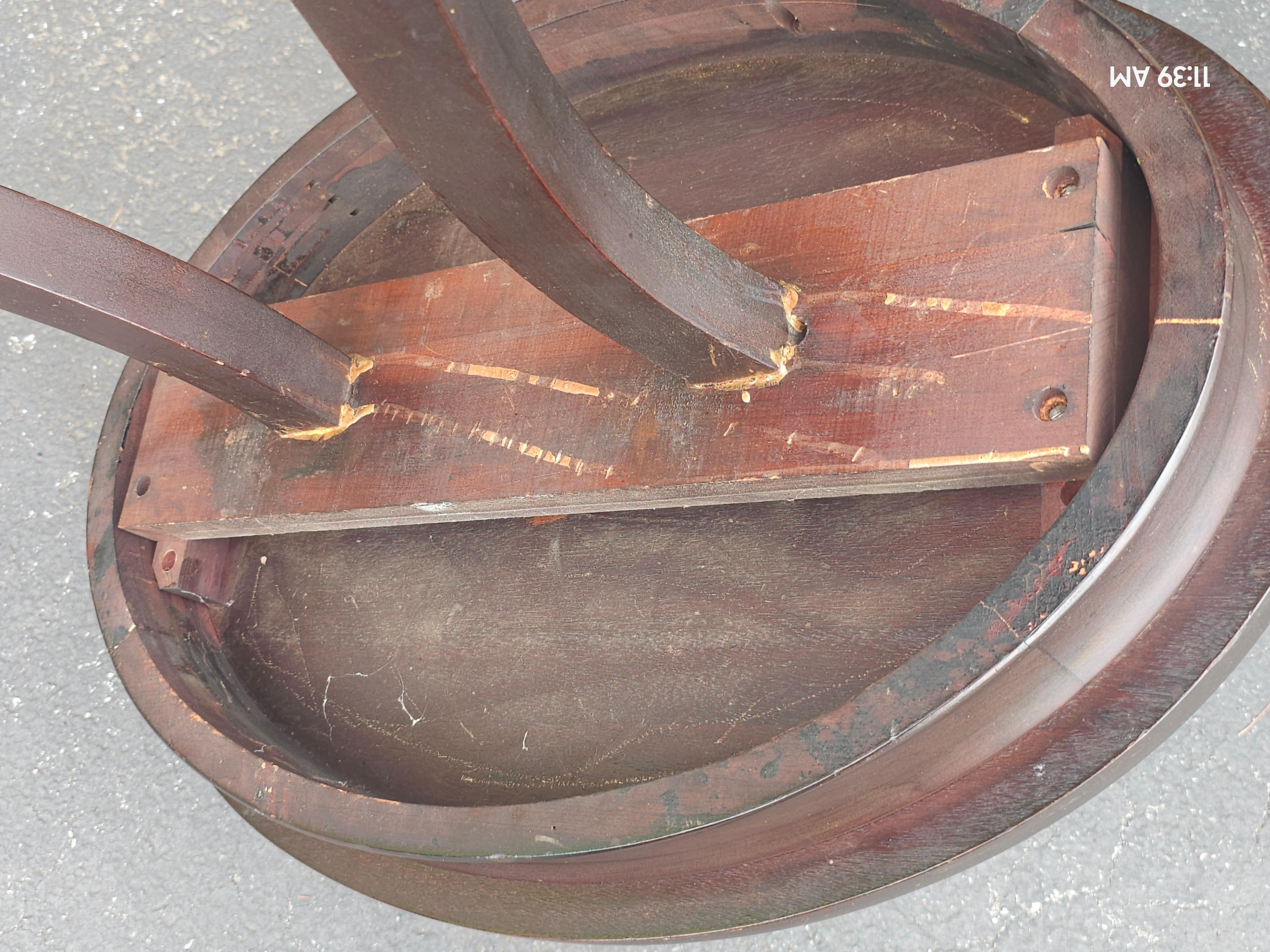 19th Century Edwardian Mahogany Oval Side Table For Sale 5